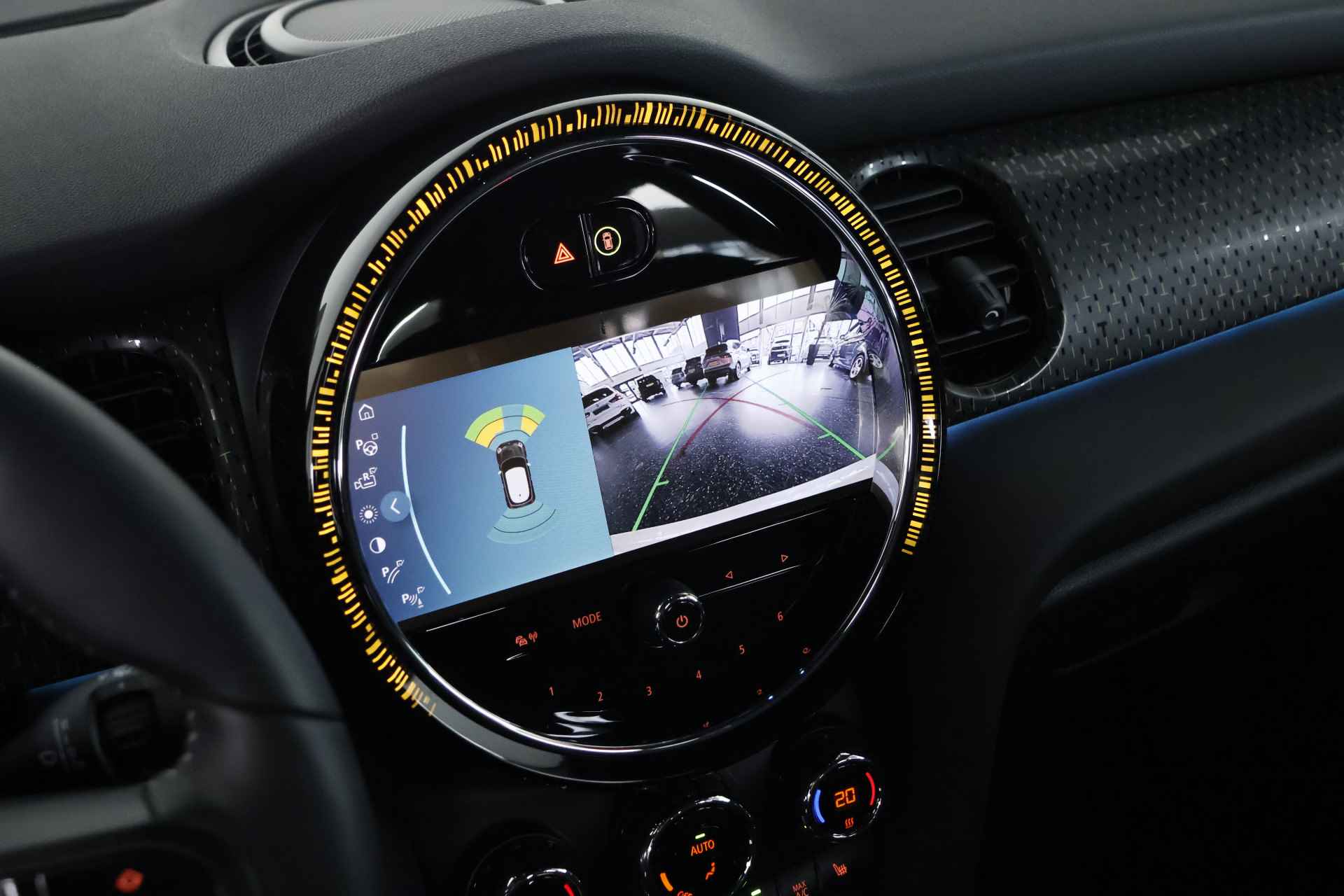 MINI Cooper Electric Navigatie / Panorama / HarmanKardon / HUD - 23/32