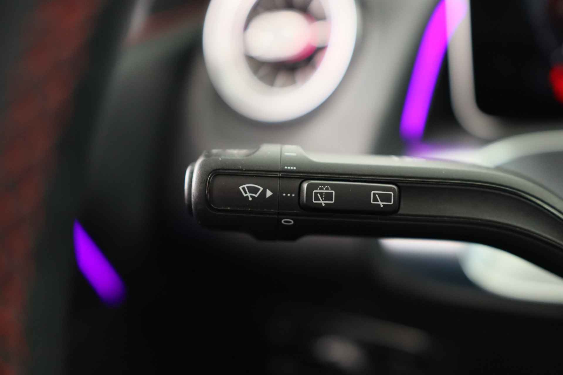 Mercedes-Benz GLB 180 Business Solution AMG 7p. | Open Dak | Ambient Lighting | Trekhaak | Led | Memoryzetels | Navi | Stoelverwarming | Camera | - 34/37