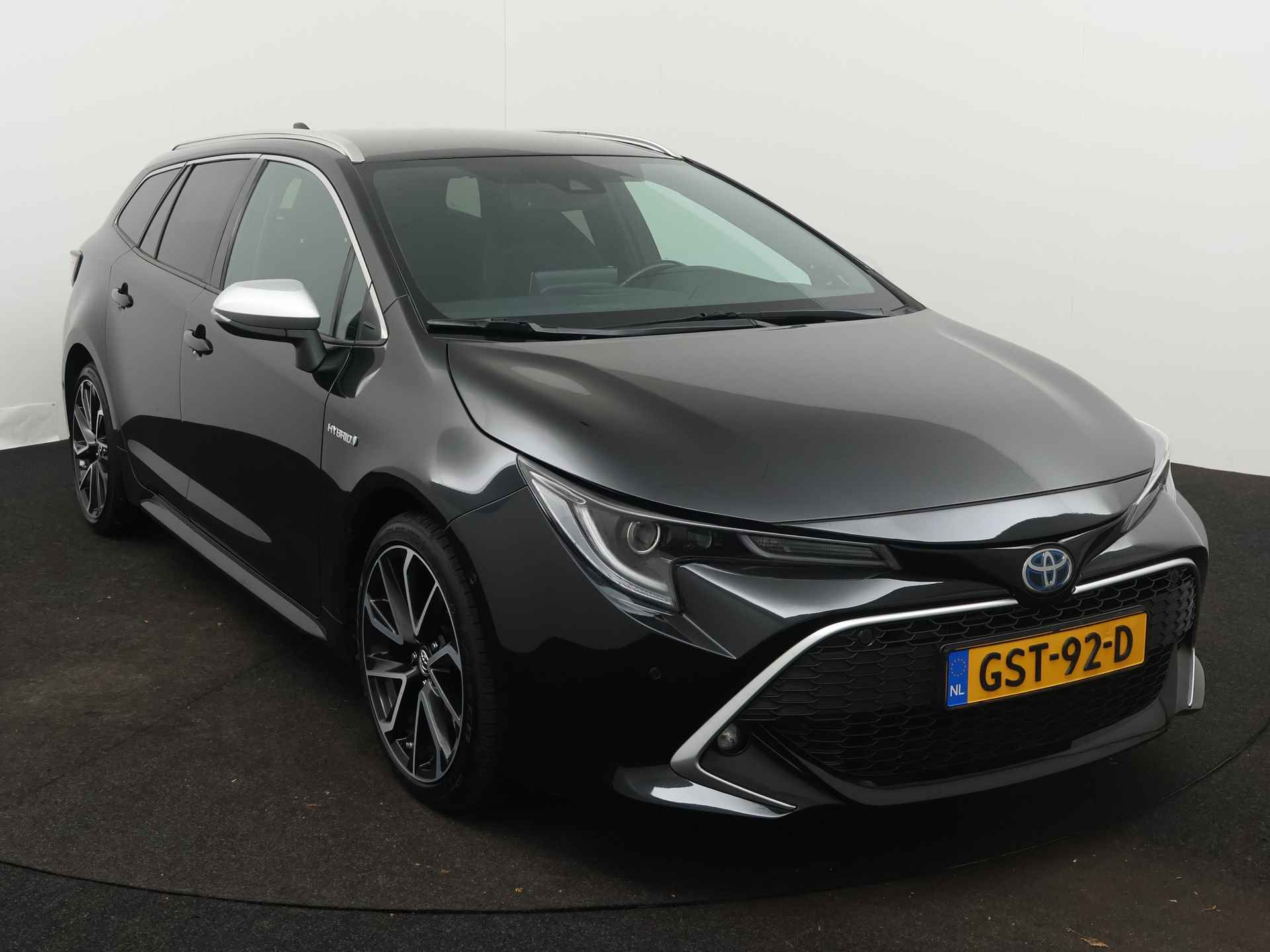 Toyota Corolla Touring Sports 2.0 Hybrid Executive-JBL Limited | Navigatie | Camera | Climate Control | Cruise Control Adaptief | Draadloze telefoonlader | Stoel en stuurwiel verwarmd | LM velgen | Parkeersensoren | - 29/46