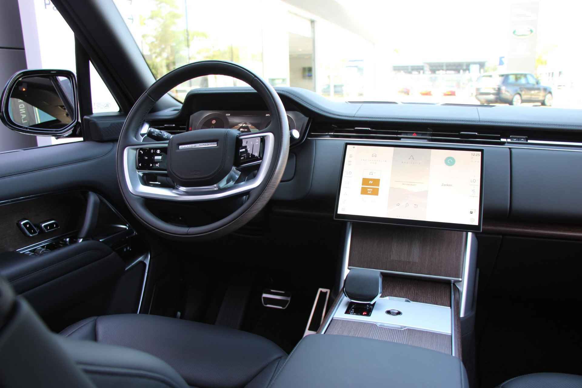 Land Rover Range Rover P550e Autobiography PHEV | 23 inch Diamond Turned | Houtafwerking | Trekhaak Elektrisch | Signature Audio - 15/36