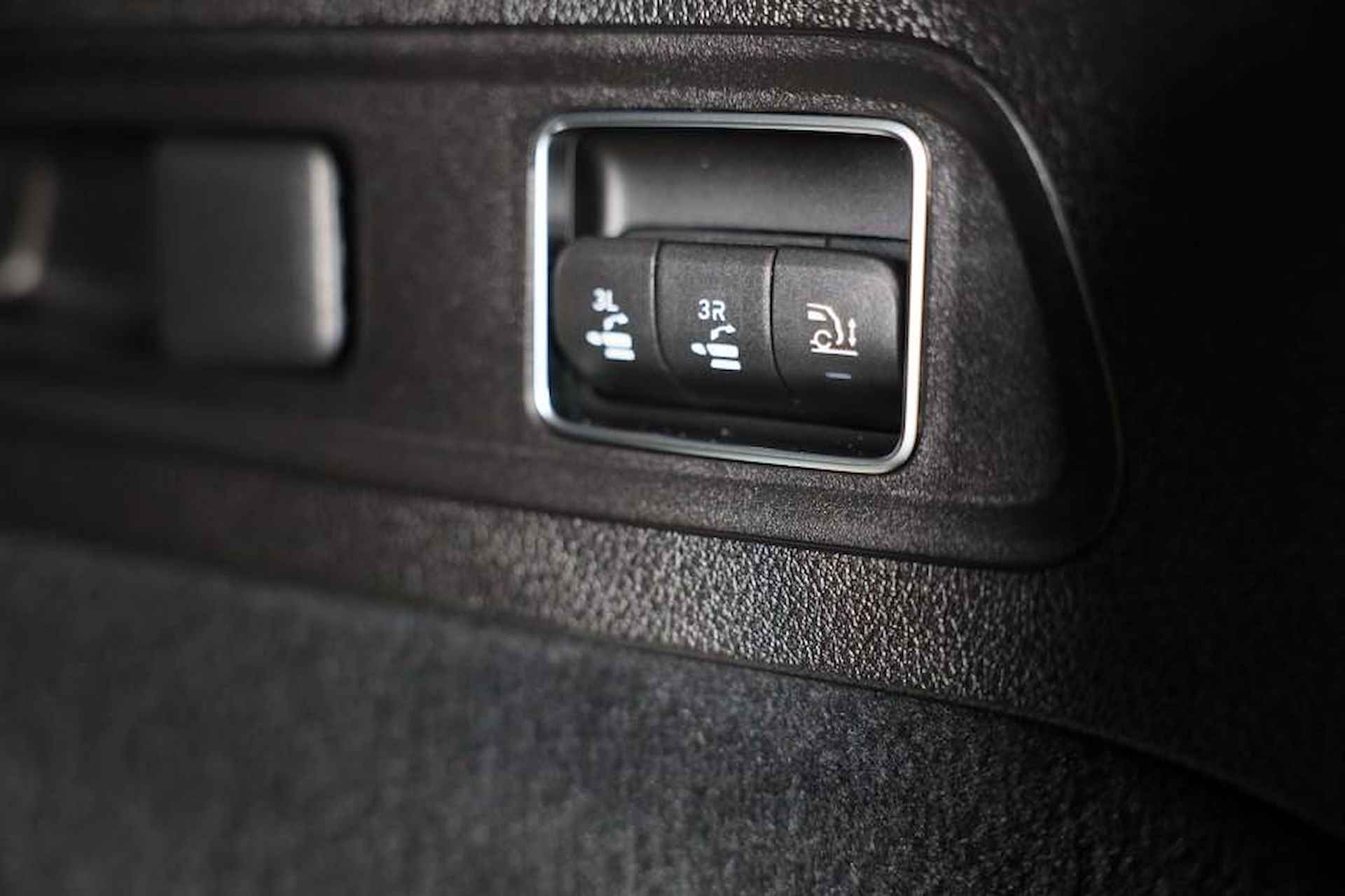 Mercedes-Benz GLS 450 4MATIC AMG Premium Plus / 7 Zits / Head Up / 360 Camera / Leder / Memory / Pano / Sfeerverlichting / Led - 27/59