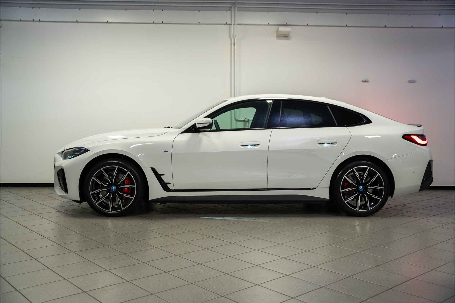 BMW i4 eDrive35 M Sportpakket Pro - 5/25