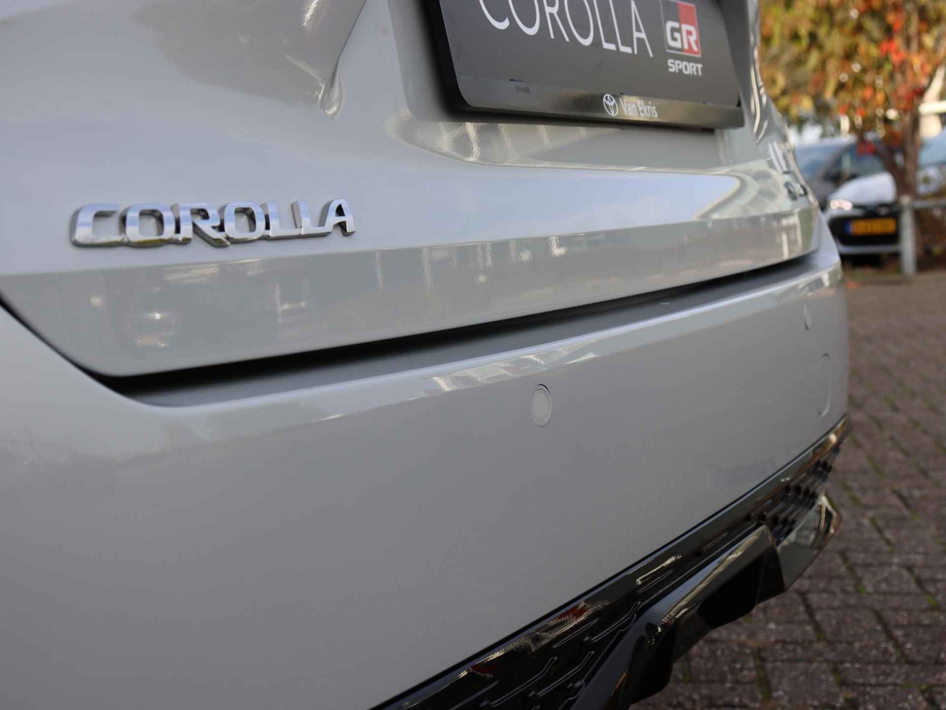 Toyota Corolla Touring Sports Hybrid 140 GR Sport, Voordeel! - 15/42