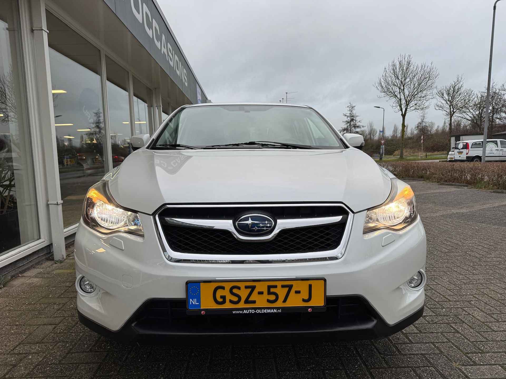 Subaru XV 2.0i Executive AWD LEDER,CARPLAY,CRUISE - 3/30