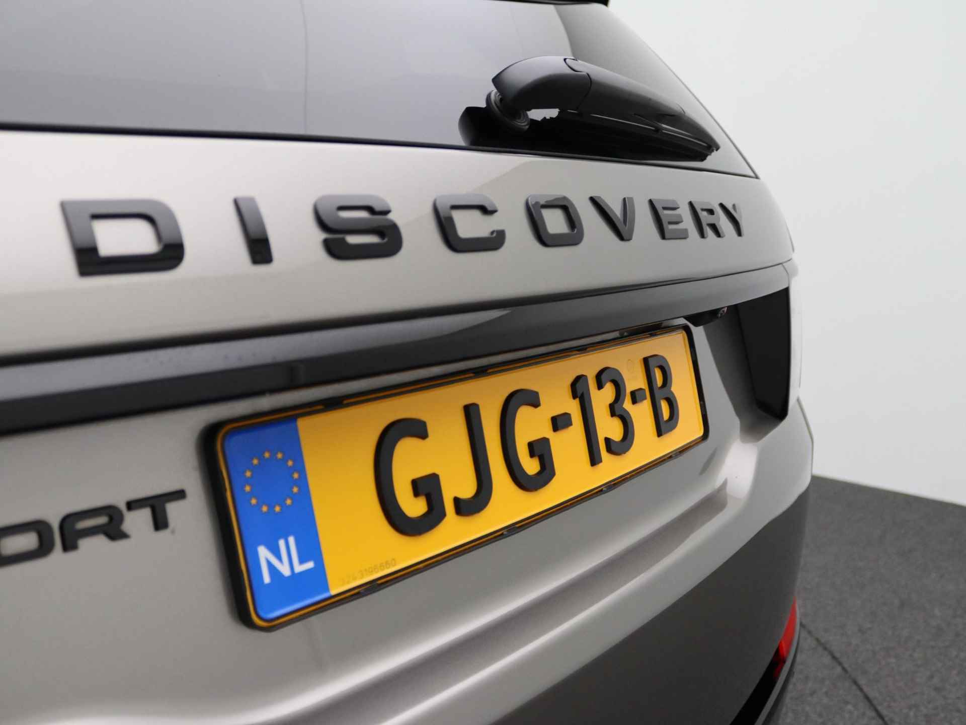 Land Rover Discovery Sport P270e PHEV Dynamic SE Stoel en stuurverwarming | Privacy glas | Elektrische stoelen - 38/46