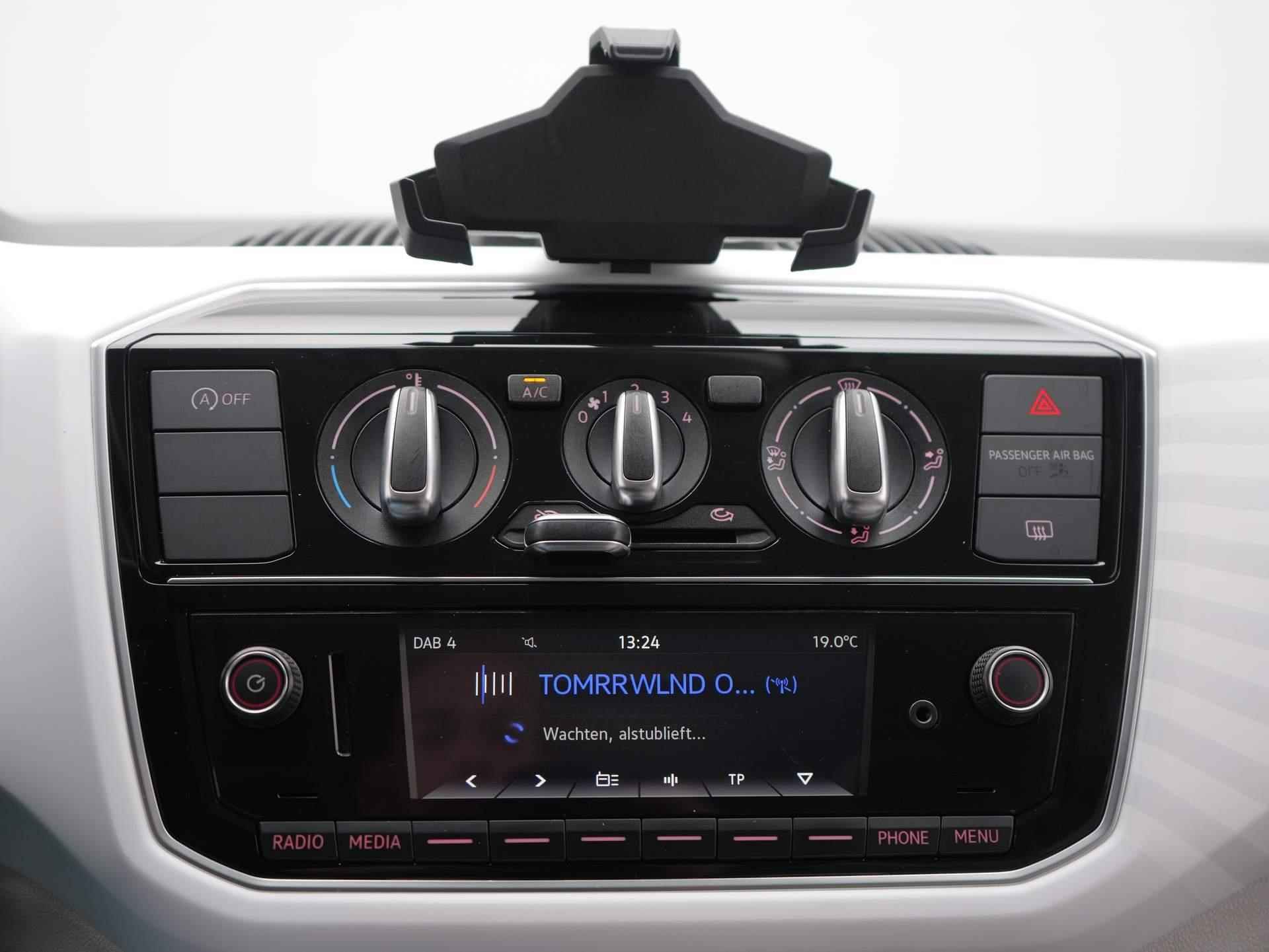 Volkswagen Up! 1.0 BMT up! beats App-Navi / Airco / Achteruitrijcamera / Beats-Audio / Cruise Control - 19/36