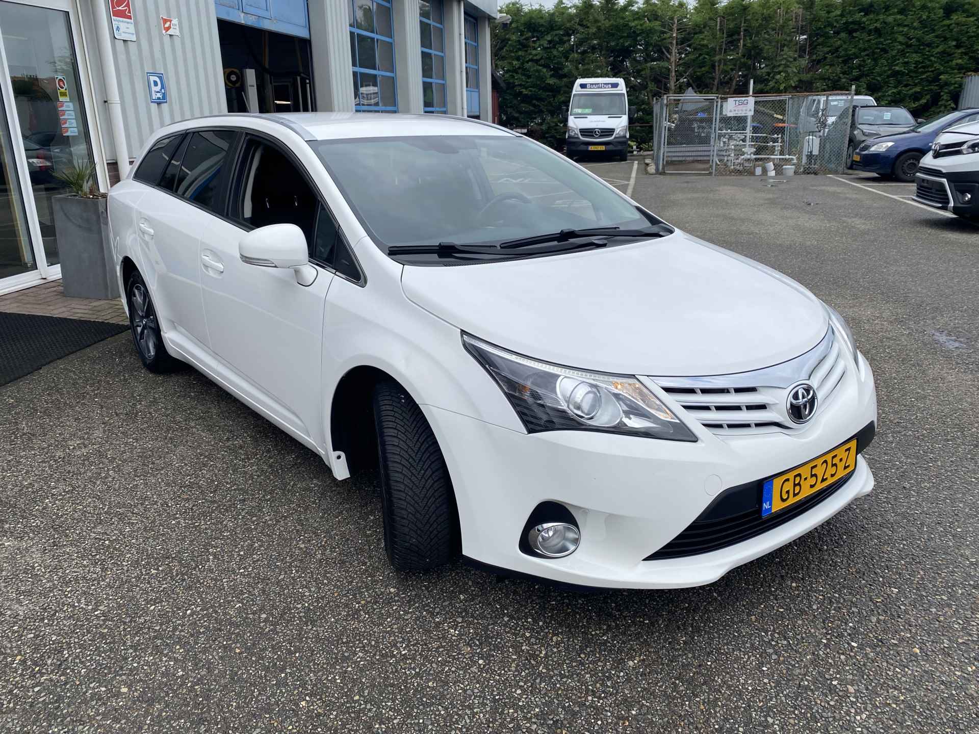 Toyota Avensis wagon 1.8 VVTi Business - 9/30