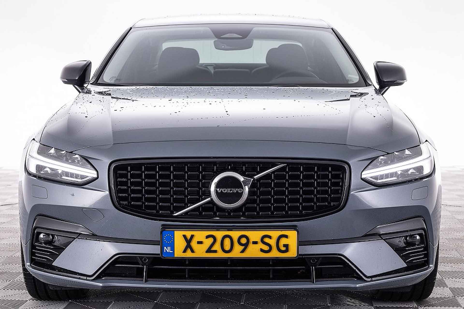 Volvo S90 2.0 B4 Plus Dark | LEDER | Trekhaak | Full LED . - 22/31