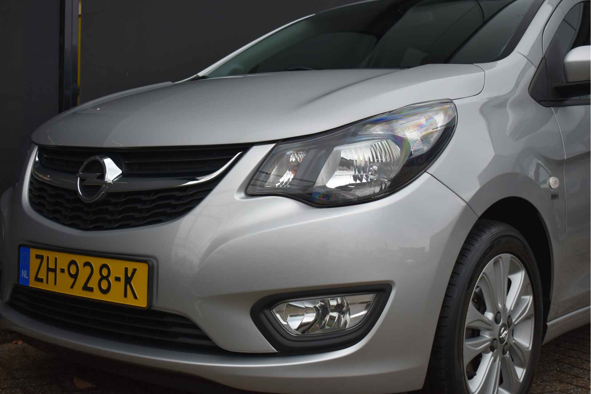 Opel KARL 1.0 120 Jaar Edition+ | 1e Eigenaar | Parkeersensoren | Mistlampen | Cruise Control | 15"LMV | Airco | Dealeronderhouden | !! - 24/37