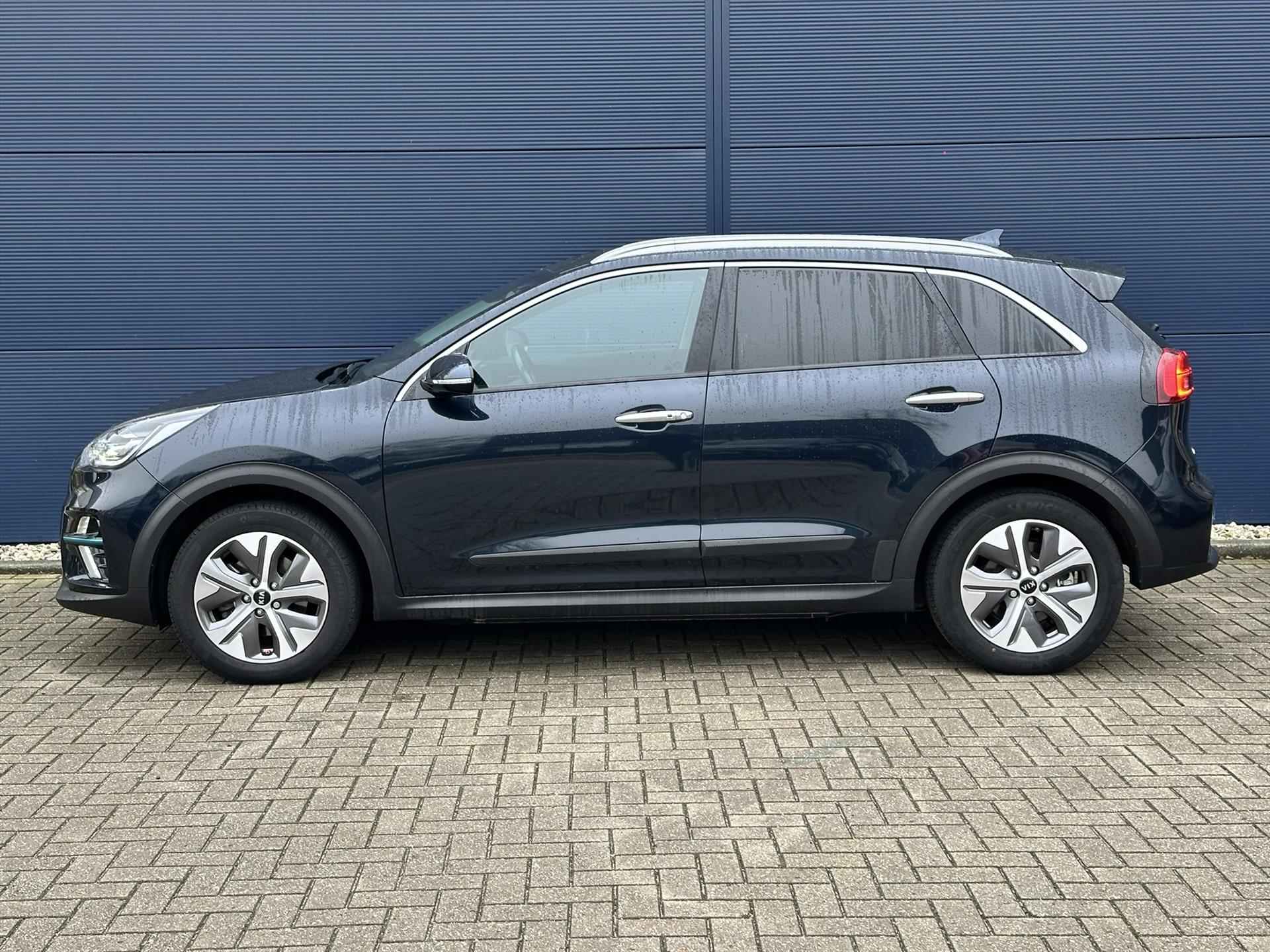 KIA e-Niro Elektrisch 204pk Aut ExecutiveLine | Schuif kantel dak | Navigatie | Stoel Verwarming & Verkoeling | Adaptieve Cruise Control | - 2/41