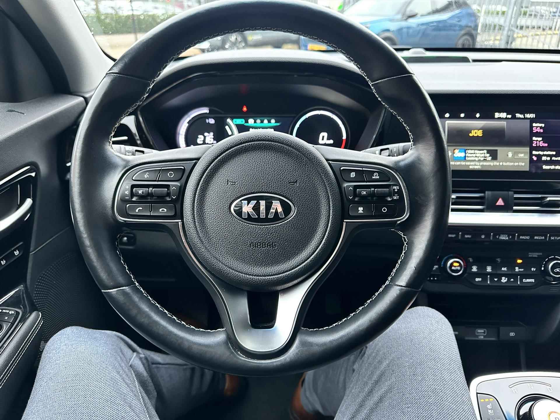 KIA e-Niro Elektrisch 204pk Aut ExecutiveLine | Schuif kantel dak | Navigatie | Stoel Verwarming & Verkoeling | Adaptieve Cruise Control | - 15/41