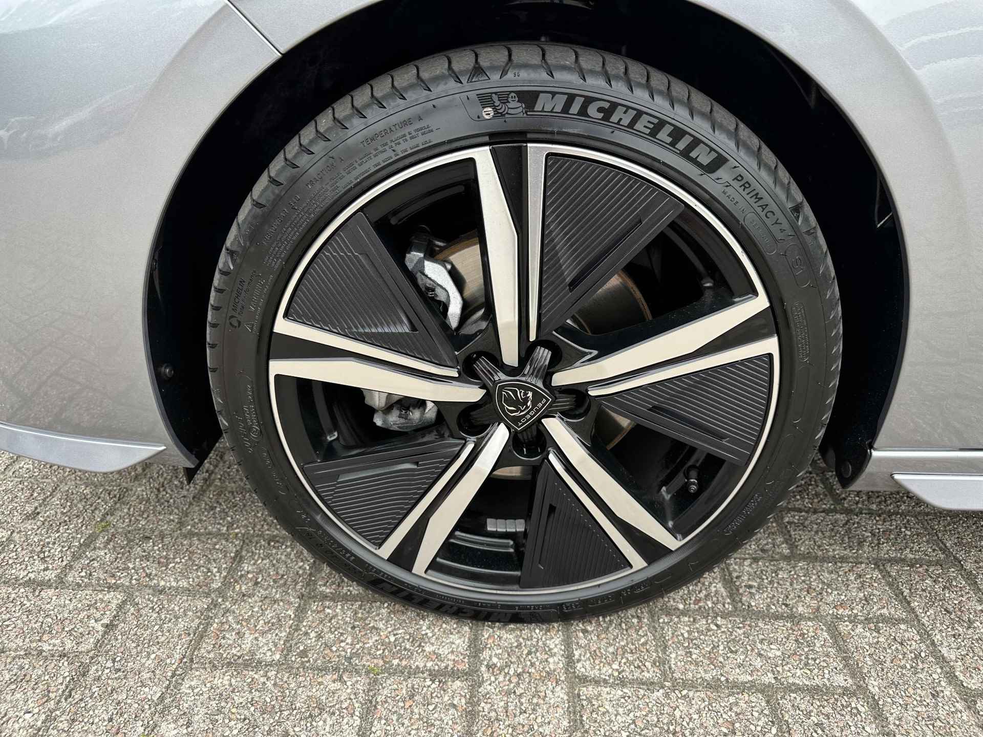 Peugeot 308 SW 1.5 BlueHDi 130 PK EAT8 Automaat GT Uitvoering ! | Unieke Auto | Panorama Schuif-/Kanteldak | Matrix Full LED Verlichting | Camera | Alcantara Bekleding | Stoelverwarming | Keyless Entry | 18 Inch Velgen | Cruise & Climate Control | - 43/59