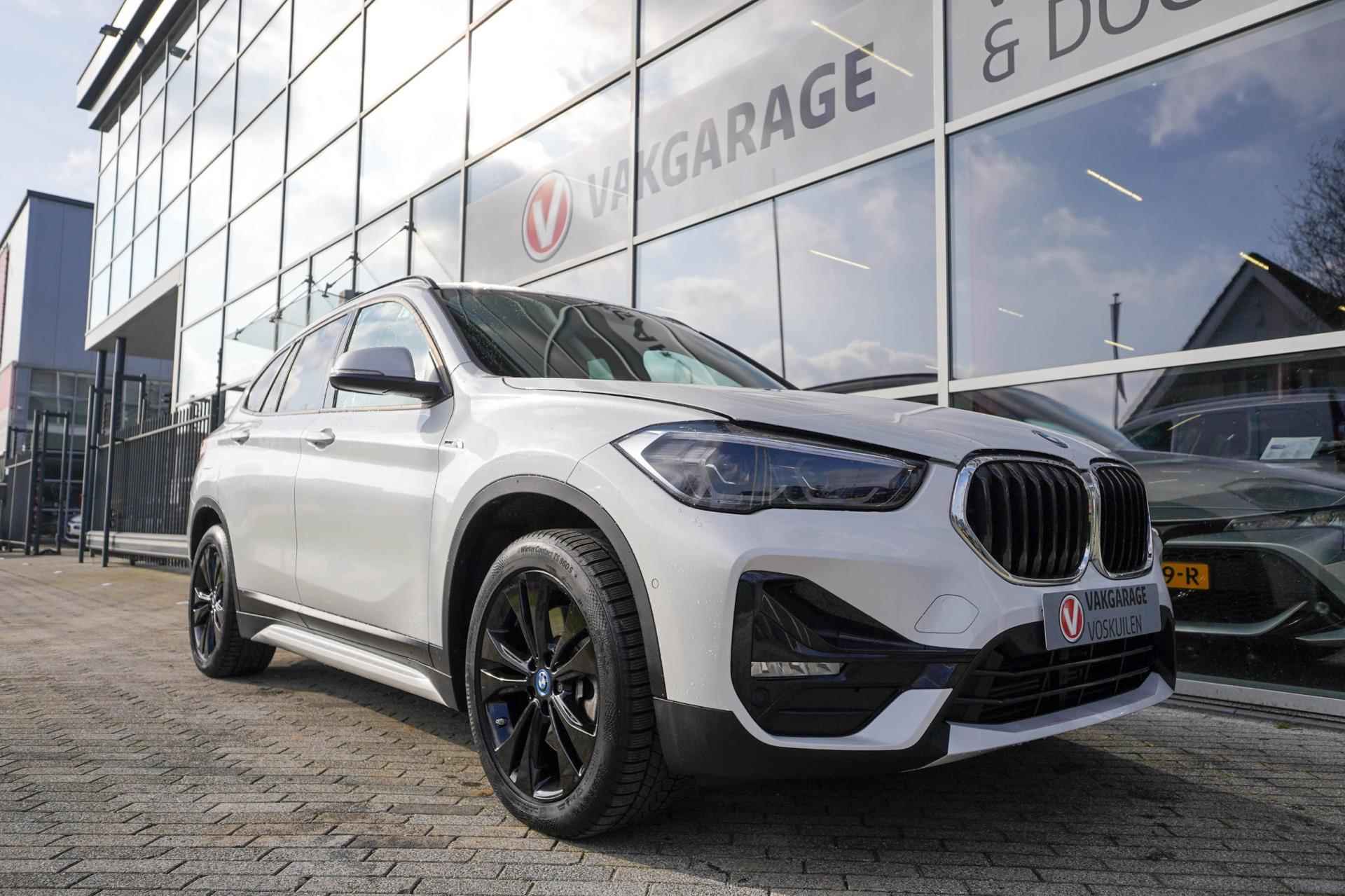 BMW X1 XDrive25e PHEV | Sport Line |Leder | Headup displ. | Camera | Sportstoel - 11/38