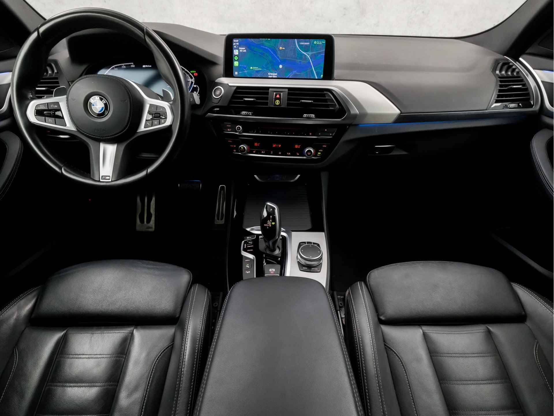 BMW X3 xDrive30e M Sport High Executive 293Pk Automaat (PANORAMADAK, M PAKKET, APPLE CARPLAY, GROOT NAVI, SFEERVERLICHTING, CAMERA, LEDER, SPORTSTOELEN, DAB+, M SPORTREMMEN, ELEK ACHTERKLEP, NIEUWSTAAT) - 6/51