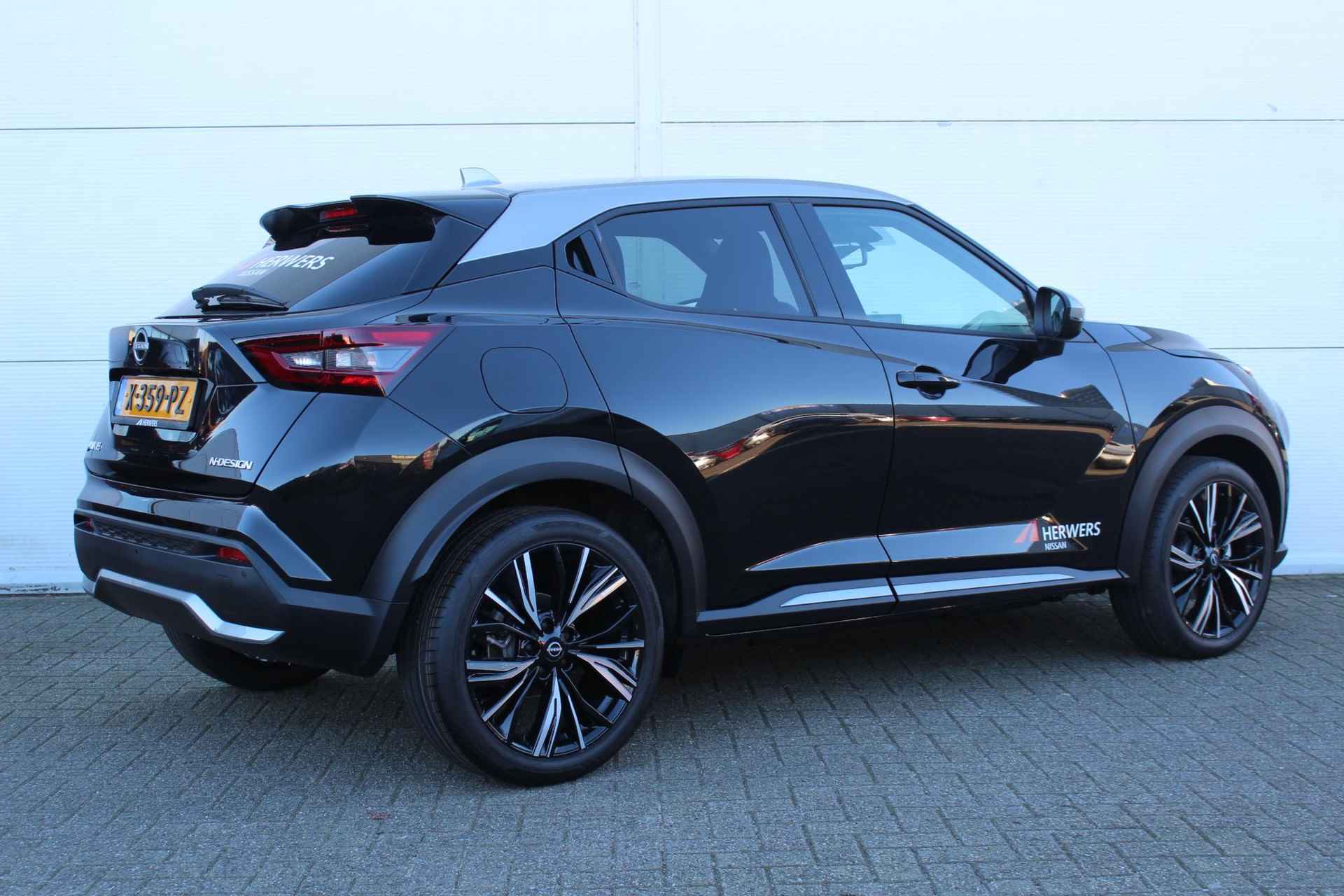 Nissan Juke 1.0 DIG-T 114 N-Design / Navigatie + Apple Carplay/Android Auto / Climate Control / Cruise Control / Achteruitrijcamera / Keyless Entry & Start / - 3/41