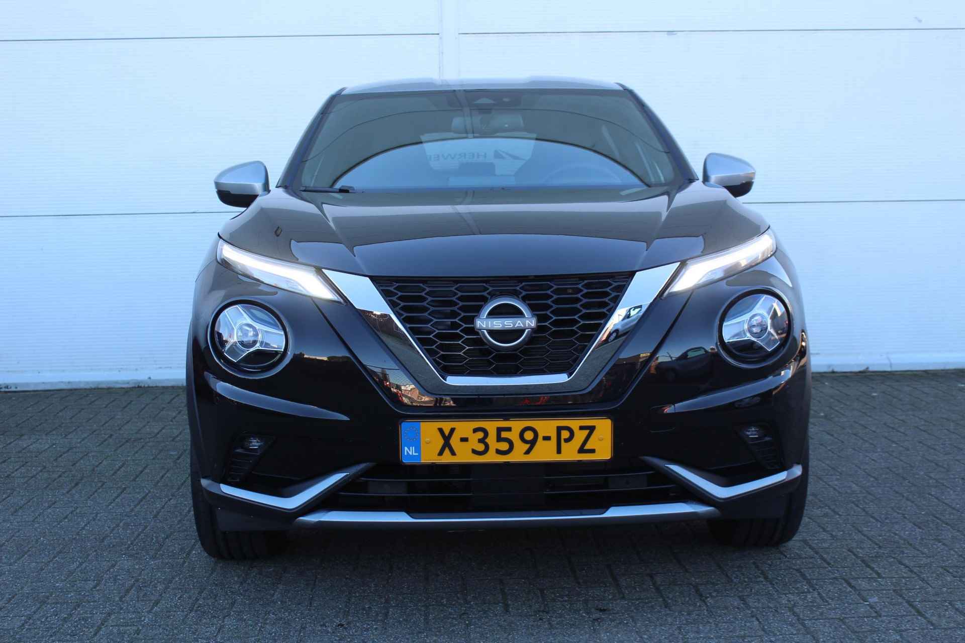 Nissan Juke 1.0 DIG-T 114 N-Design / Navigatie + Apple Carplay/Android Auto / Climate Control / Cruise Control / Achteruitrijcamera / Keyless Entry & Start / - 25/41