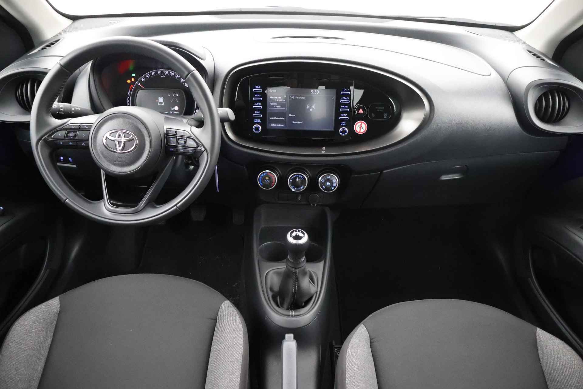 Toyota Aygo X 1.0 VVT-i MT play | Apple Carplay / Android Auto - 17/28