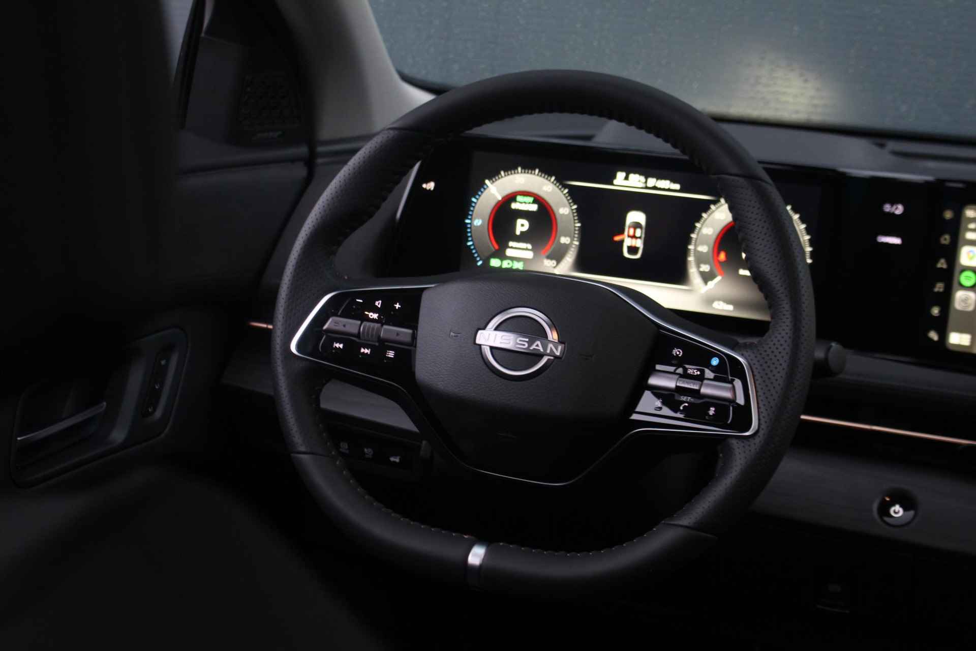 Nissan Ariya Evolve 91 kWh 240pk | Bose Audio | Draadloze Apple Carplay & Android Auto | Afneembare Trekhaak | Elektrisch Verstelbare Stoelen | Stoel/Stuurwiel Verwarming | Nieuw! - 26/42
