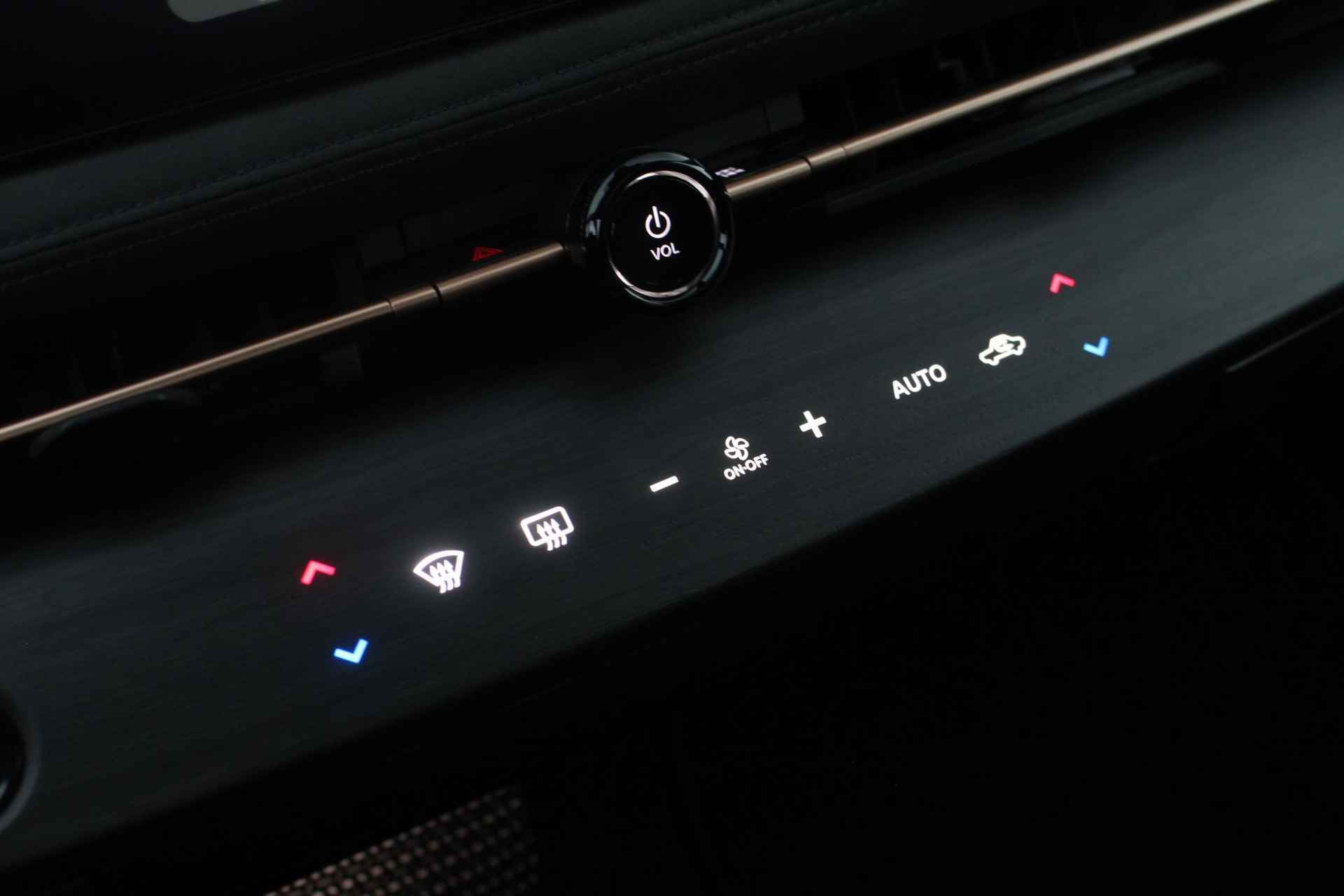 Nissan Ariya Evolve 91 kWh 240pk | Bose Audio | Draadloze Apple Carplay & Android Auto | Afneembare Trekhaak | Elektrisch Verstelbare Stoelen | Stoel/Stuurwiel Verwarming | Nieuw! - 30/42
