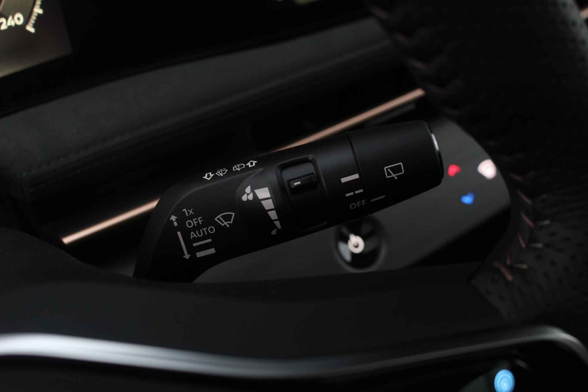 Nissan Ariya Evolve 91 kWh 240pk | Bose Audio | Draadloze Apple Carplay & Android Auto | Afneembare Trekhaak | Elektrisch Verstelbare Stoelen | Stoel/Stuurwiel Verwarming | Nieuw! - 38/42