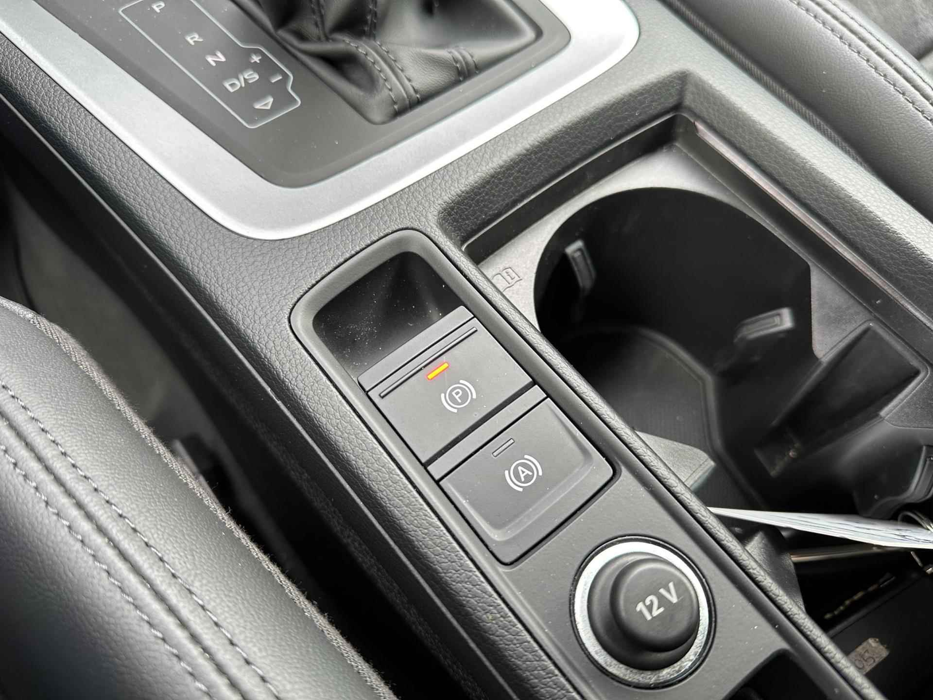 Audi Q3 Sportback 35 TFSI S-Line 150 PK + Camera | LED | Navigatie | Keyless | Apple | Stoelen Elektrisch - 22/23
