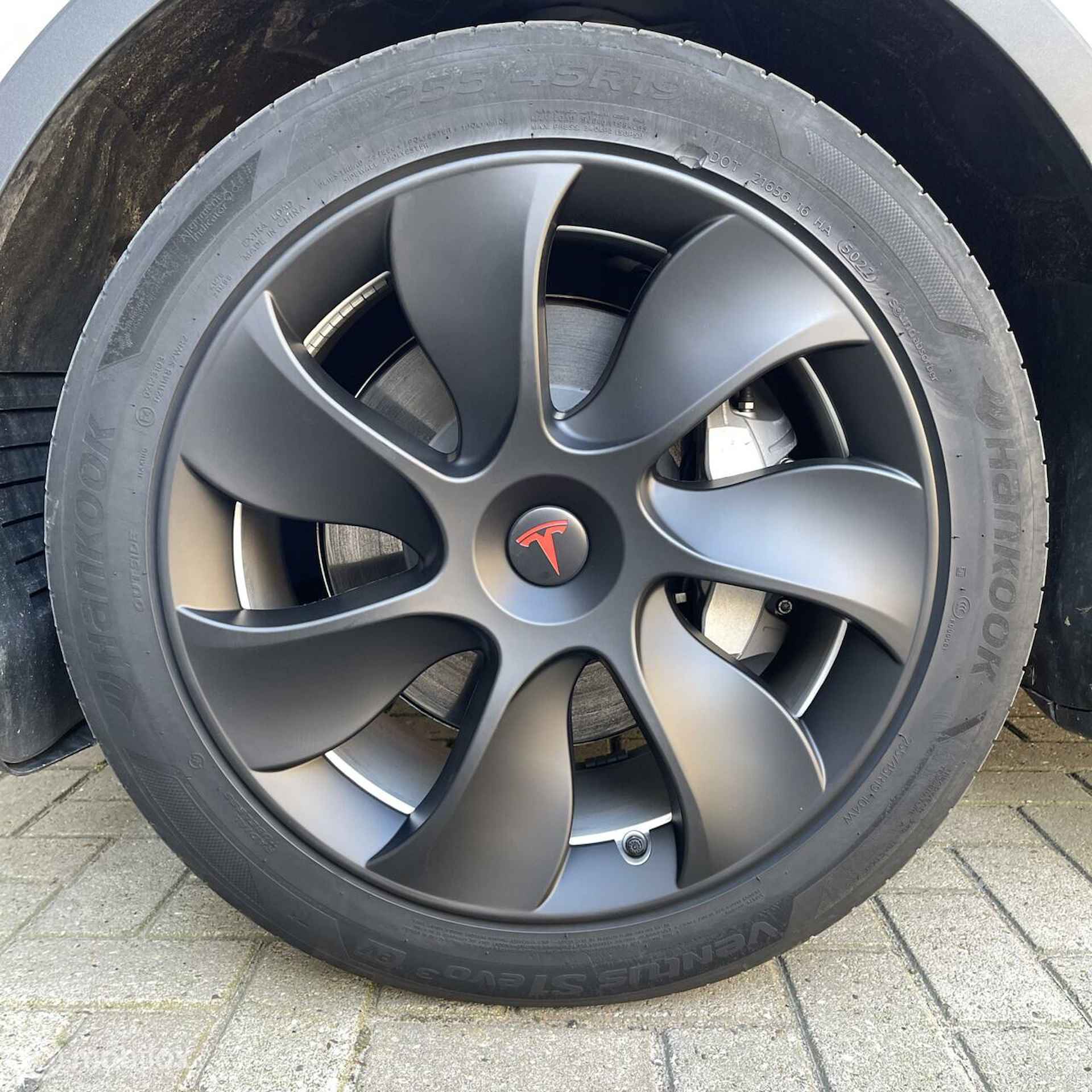 Tesla Model Y RWD 60kWh met NIEUWE BATTERIJ MMX PACK - 20/23