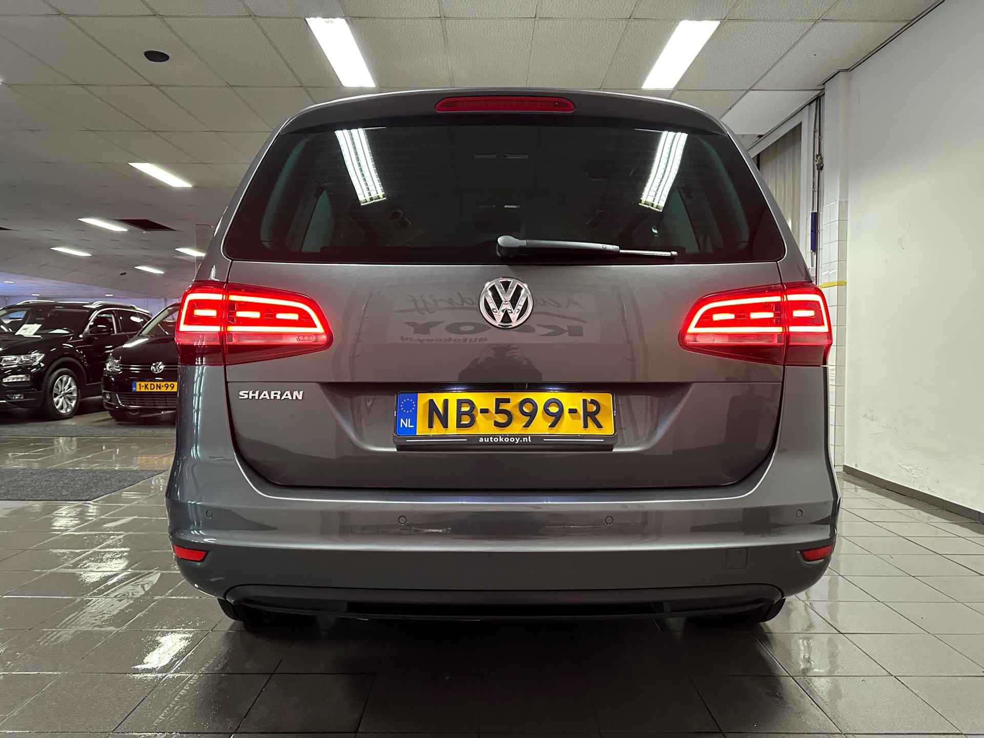 Volkswagen Sharan 1.4 TSI Exclusive Series * Automaat / 7 Persoons / Carplay / Navigatie / Camera / NL Auto * - 4/24