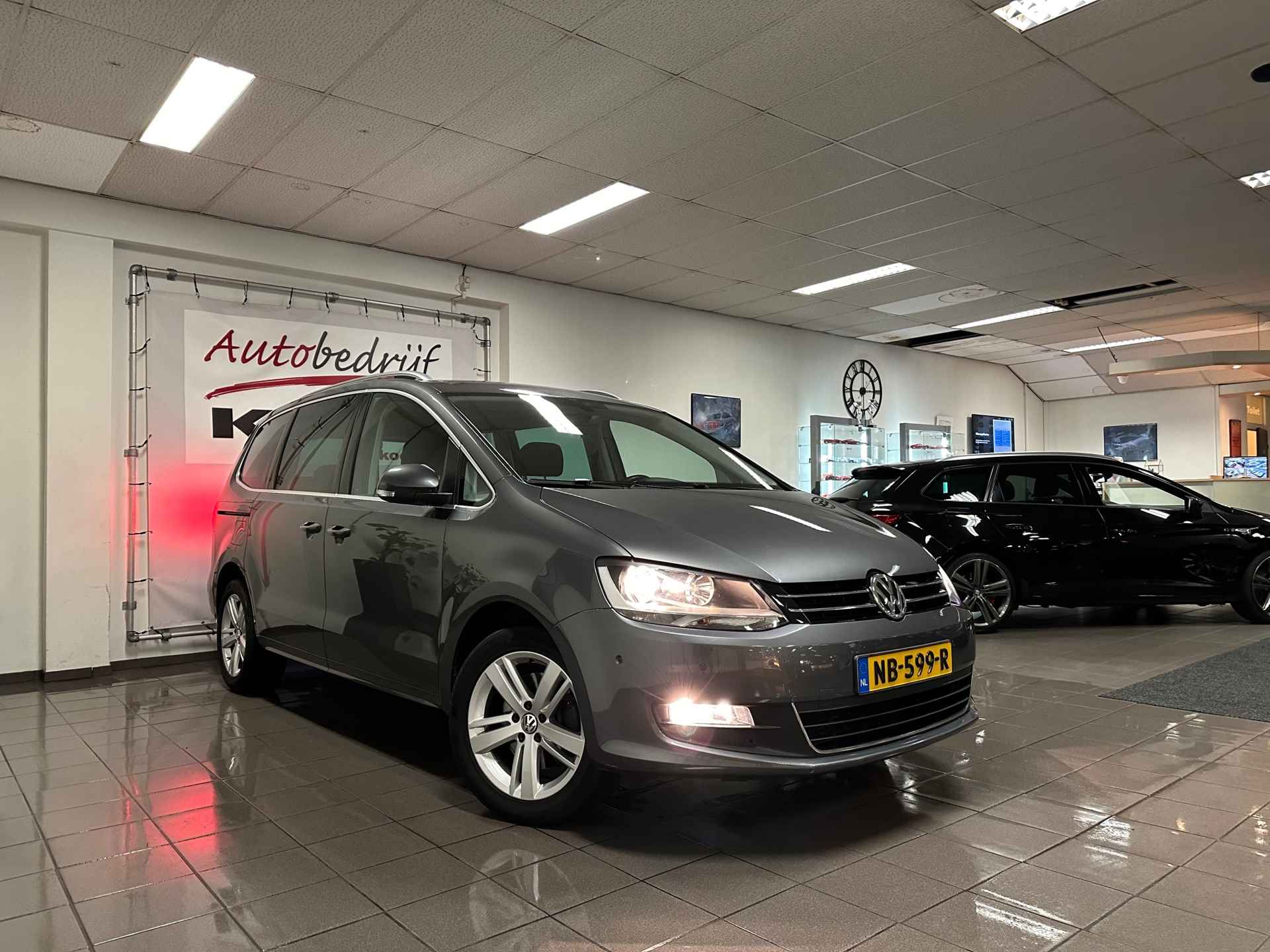 Volkswagen Sharan 1.4 TSI Exclusive Series * Automaat / 7 Persoons / Carplay / Navigatie / Camera / NL Auto * - 7/24