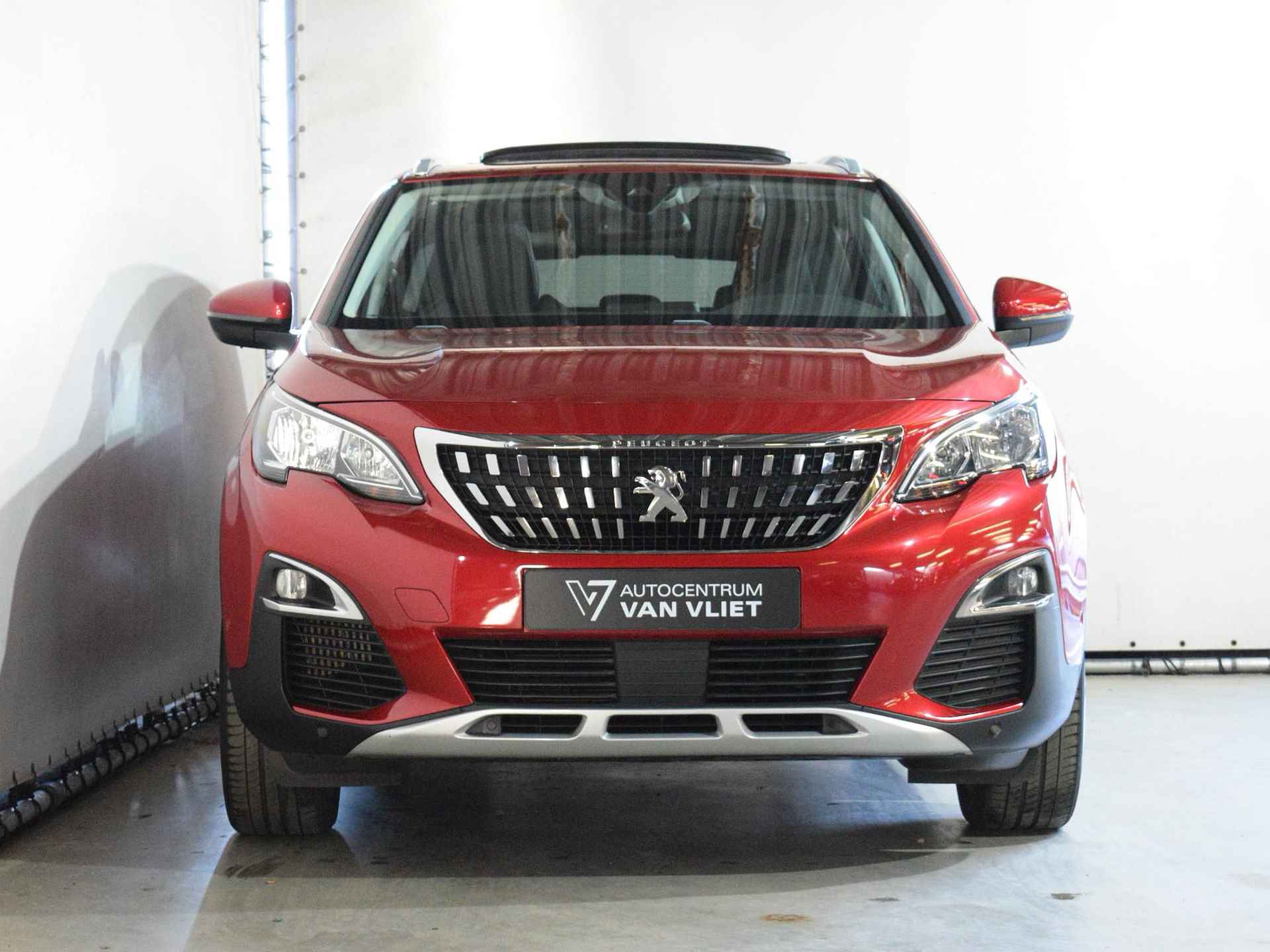 Peugeot 3008 1.2 PureTech Première | TREKHAAK | SCHUIFDAK | NAVIGATIE | CARPLAY | ACHTERUITRIJCAMERA MET SENSOREN | E.C.C. | 81.286km - 4/33