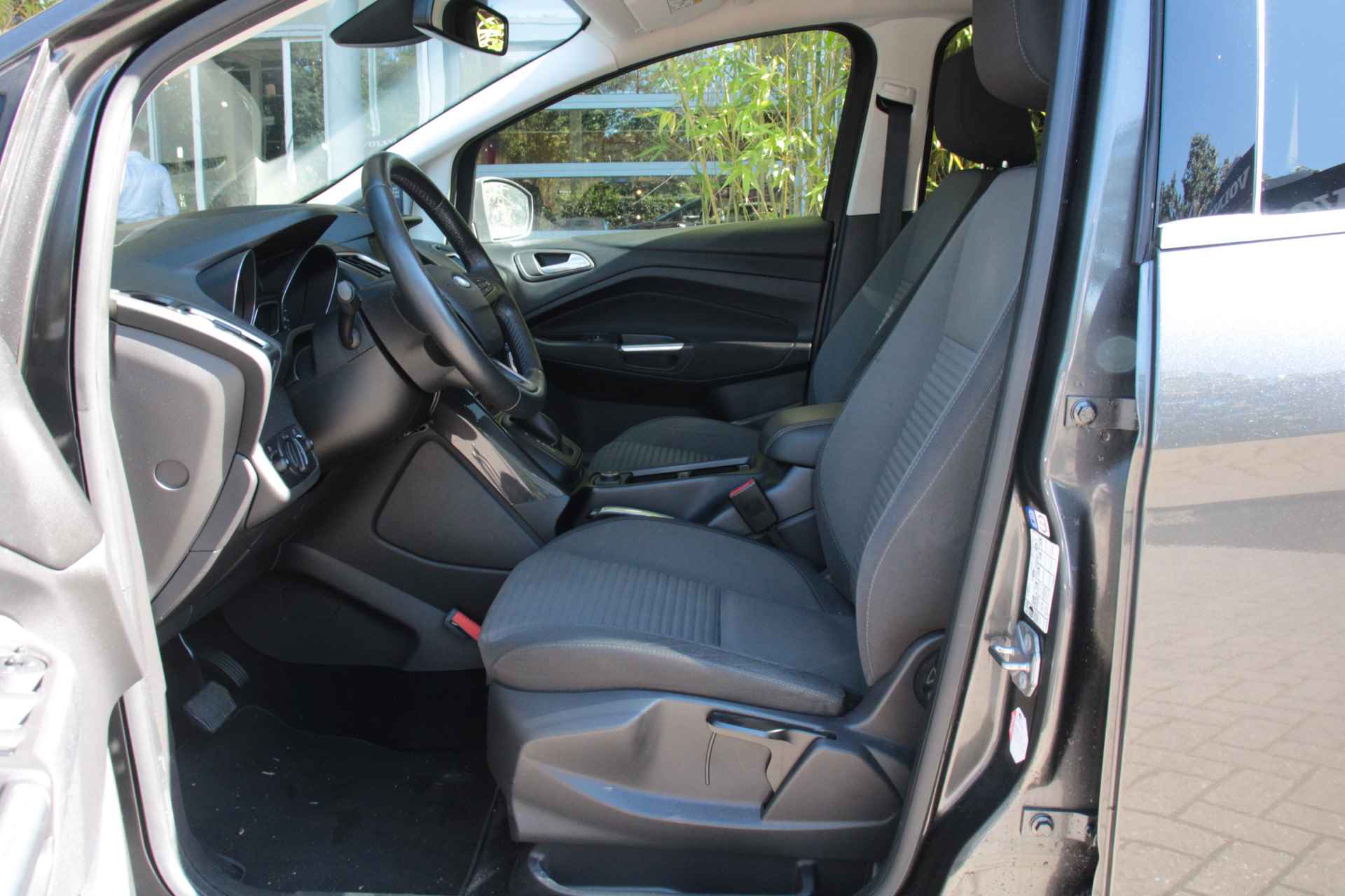 Ford C-MAX 1.5 150pk Titanium Automaat | Stuur- en stoelverwarming | Trekhaak | Navigatie | Parkeersensoren V+A |UNIEK| Uitneembare Passagiersstoelen - 5/23