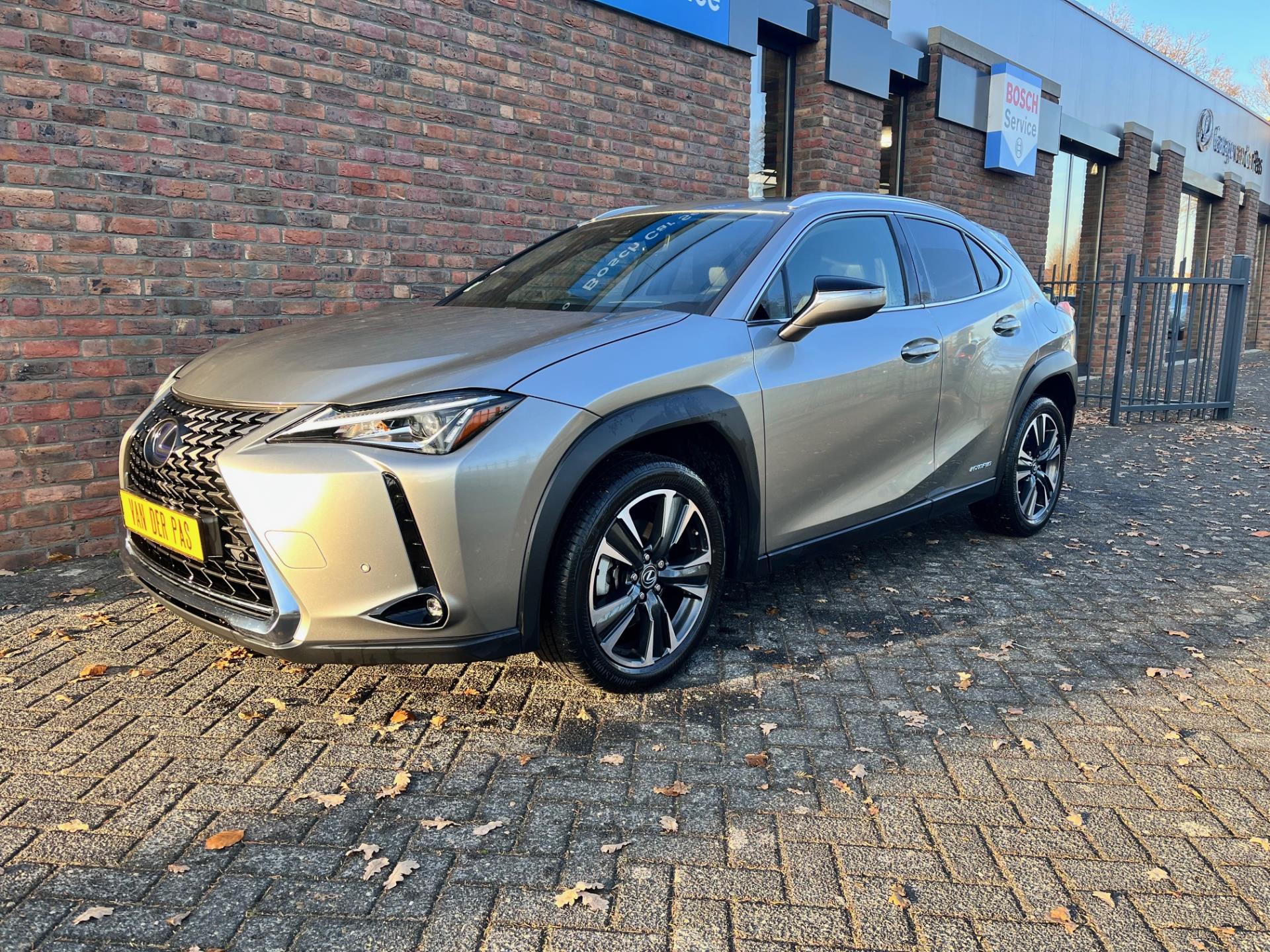 Lexus UX 250 h Led | Apple Carplay | Camera