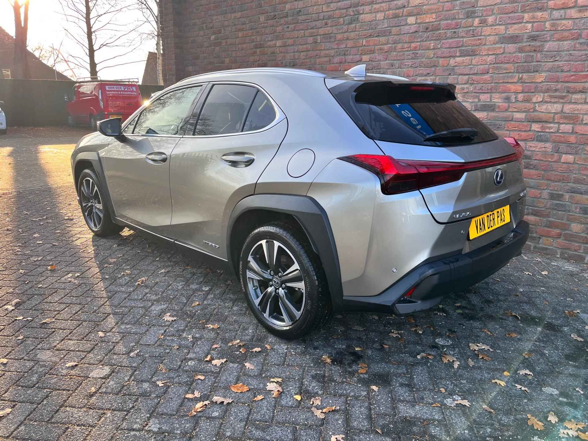 Lexus UX 250 h Led | Apple Carplay | Camera - 5/30