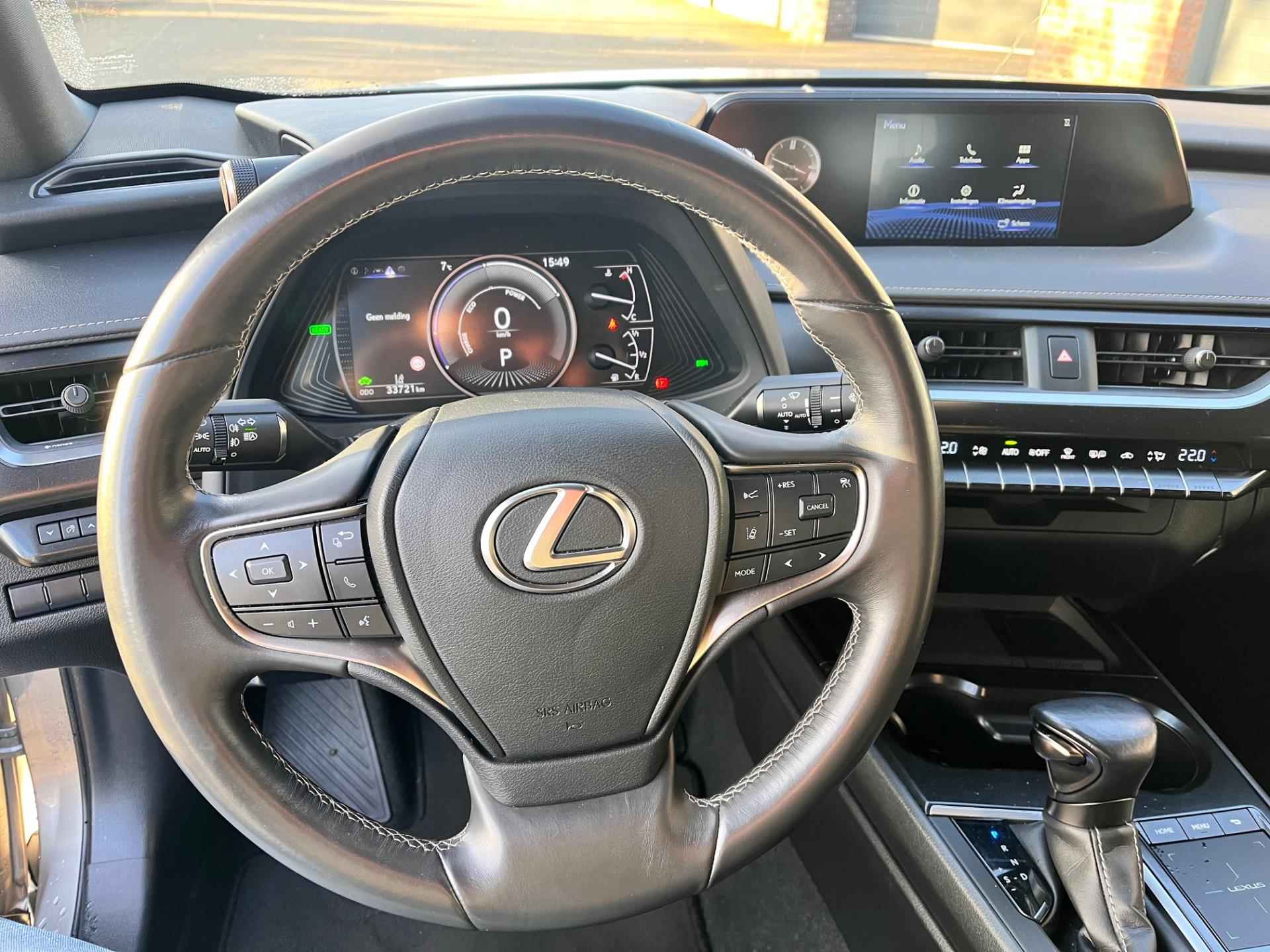 Lexus UX 250 h Led | Apple Carplay | Camera - 16/30