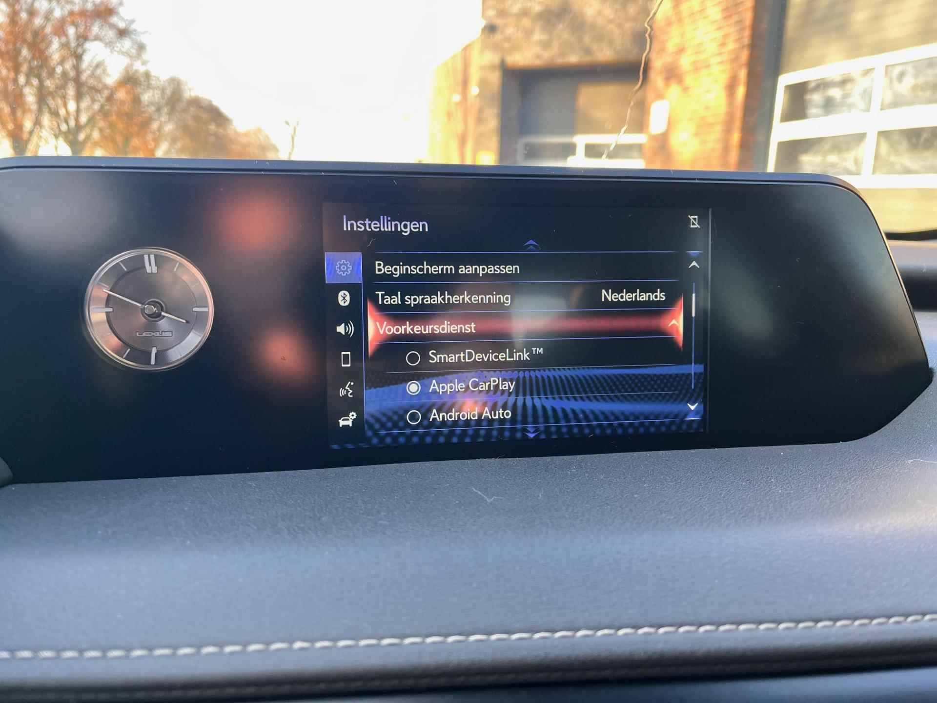 Lexus UX 250 h Led | Apple Carplay | Camera - 18/30