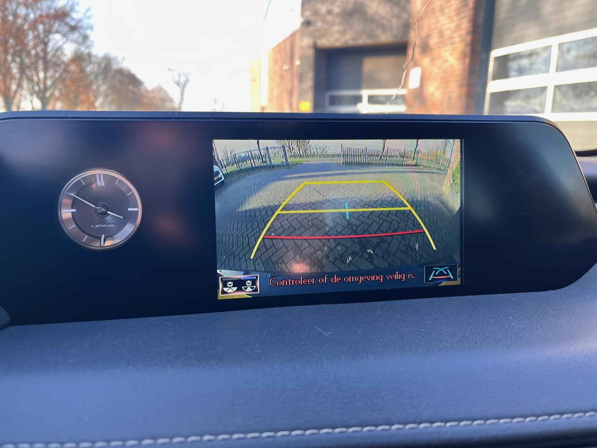 Lexus UX 250 h Led | Apple Carplay | Camera - 22/30