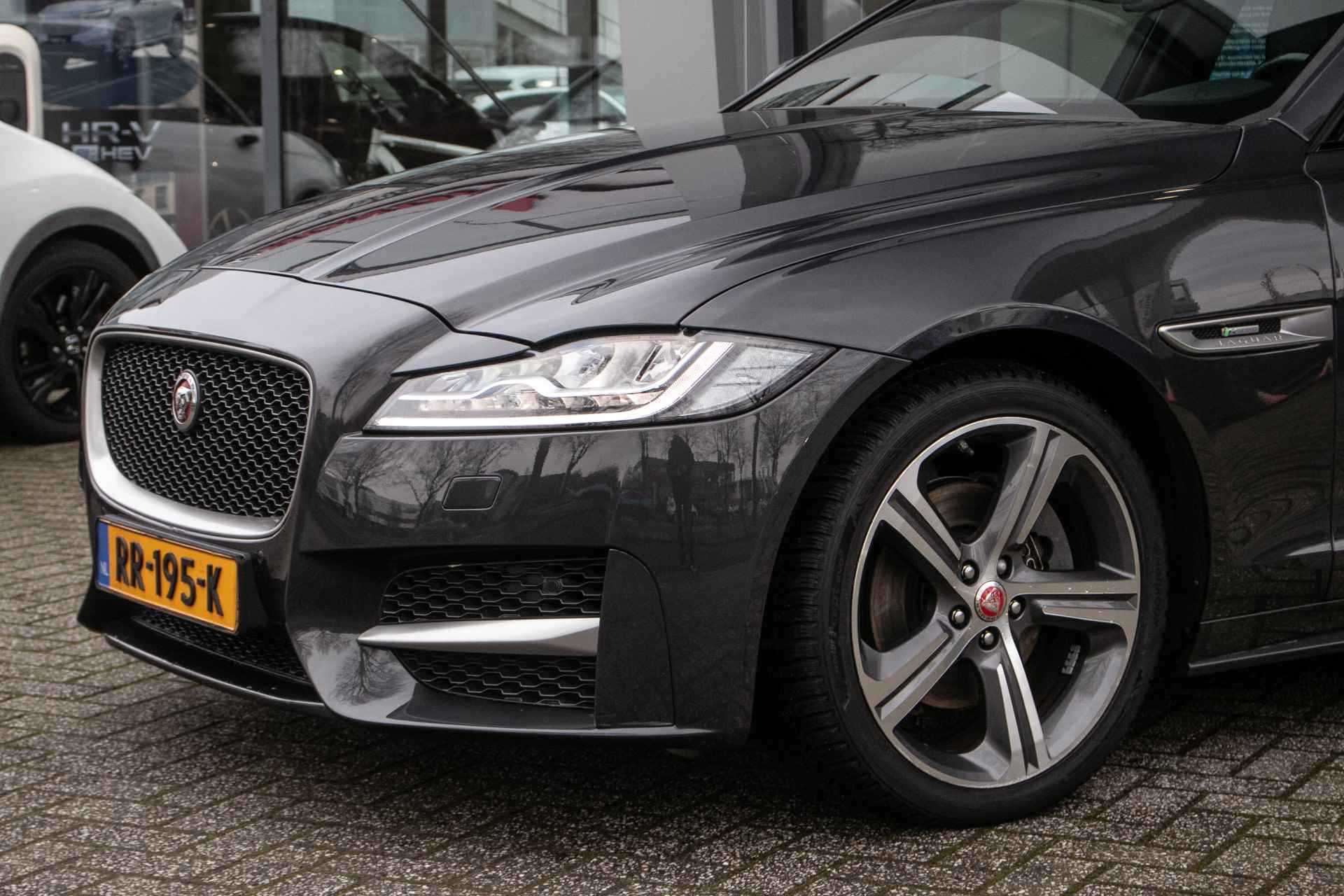 Jaguar XF 2.0-D Portfolio R-Sport Automaat -All in rijklaarprijs  | Trekhaak | Navi/camera | Lederen int. - 36/48