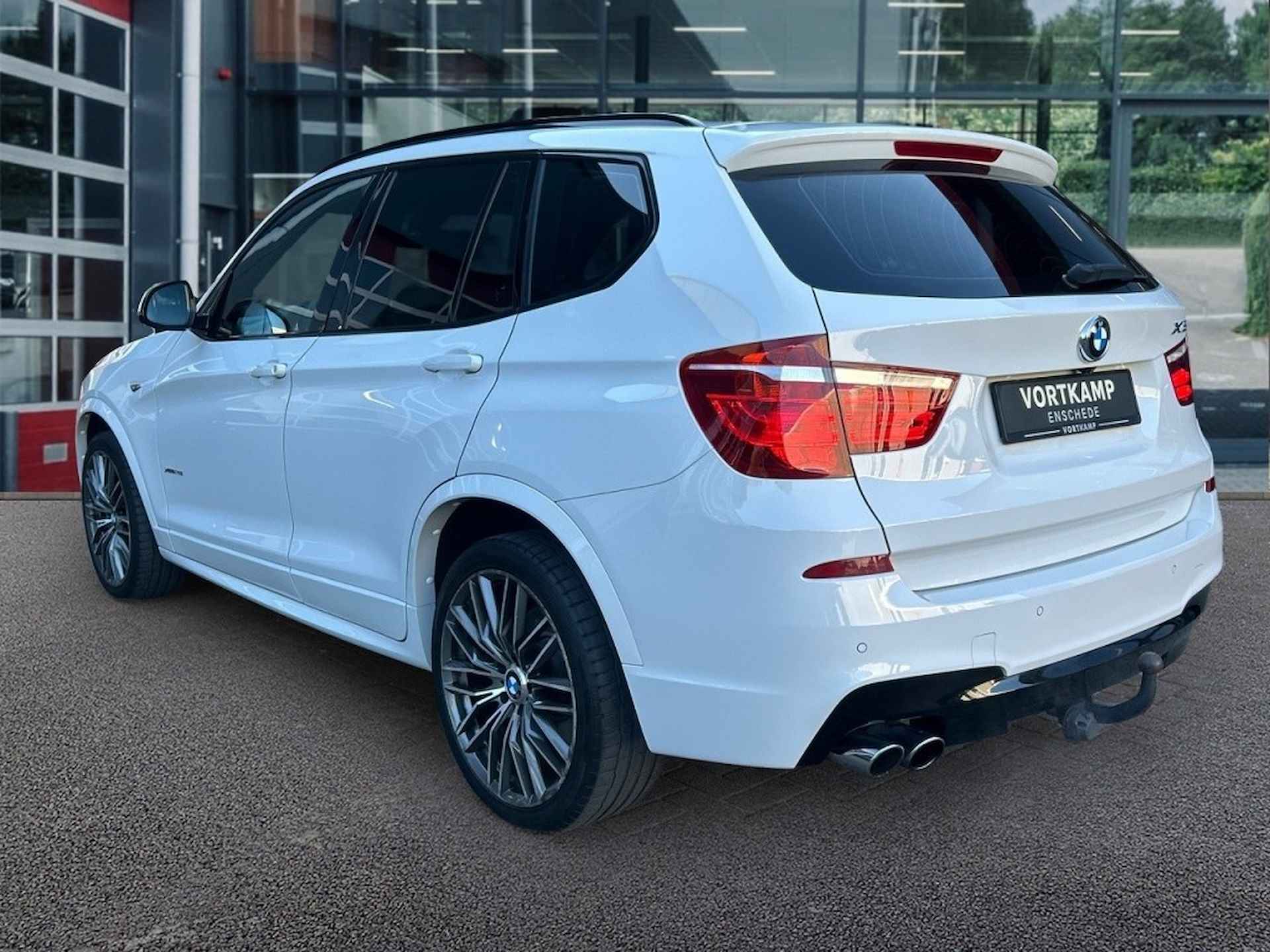 BMW X3 XDRIVE 28i M SPORT PANO-DAK/CAMERA/TREKHAAK/NAVI/CRUISE/STOELVE - 7/26