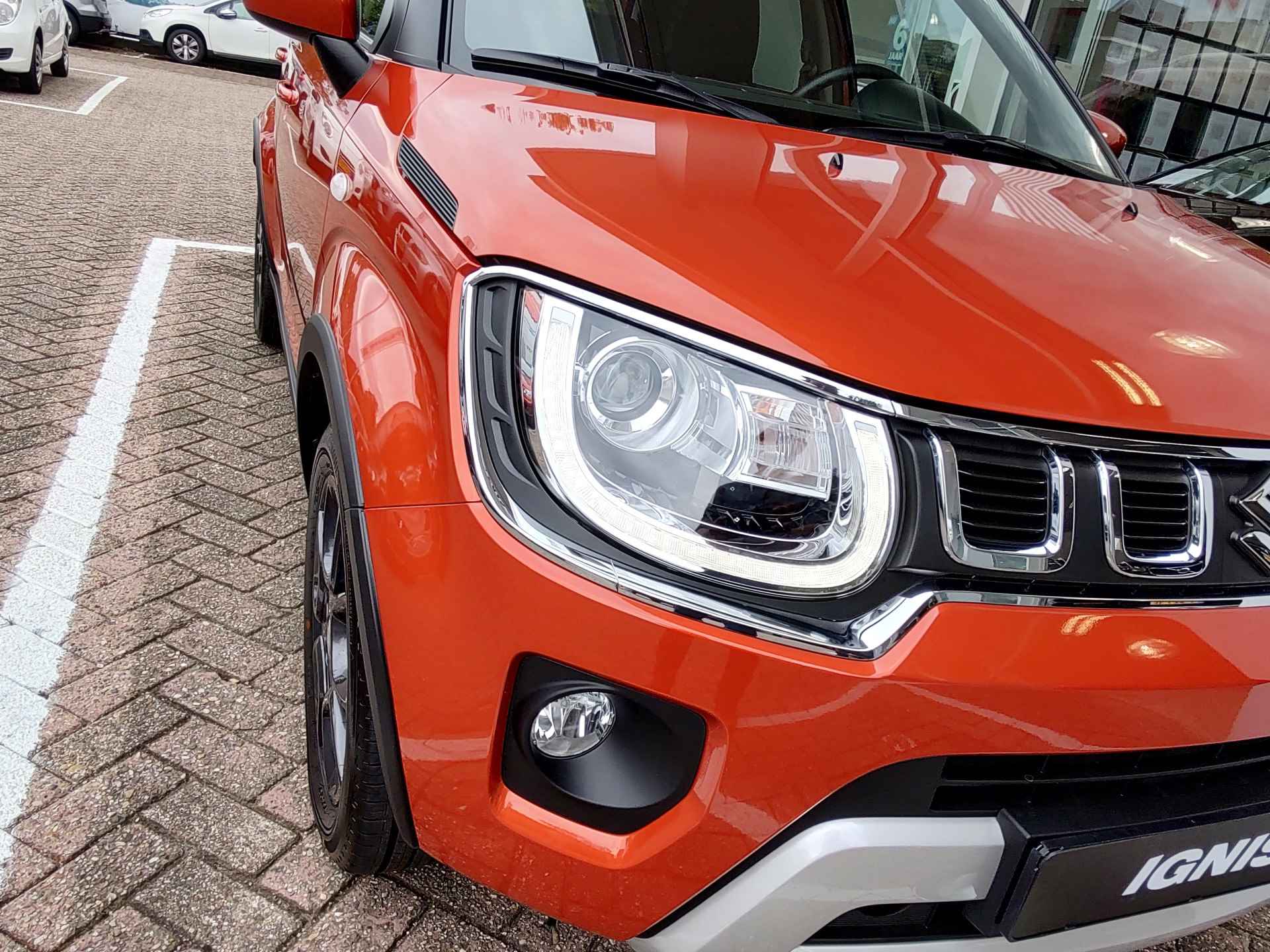 Suzuki Ignis 1.2 SELECT SMART HYBRID DIRECT LEVERBAAR! | Met 6 JAAR GARANTIE! | Inclusief € 1.750,- Voorraad Voordeel - 29/30