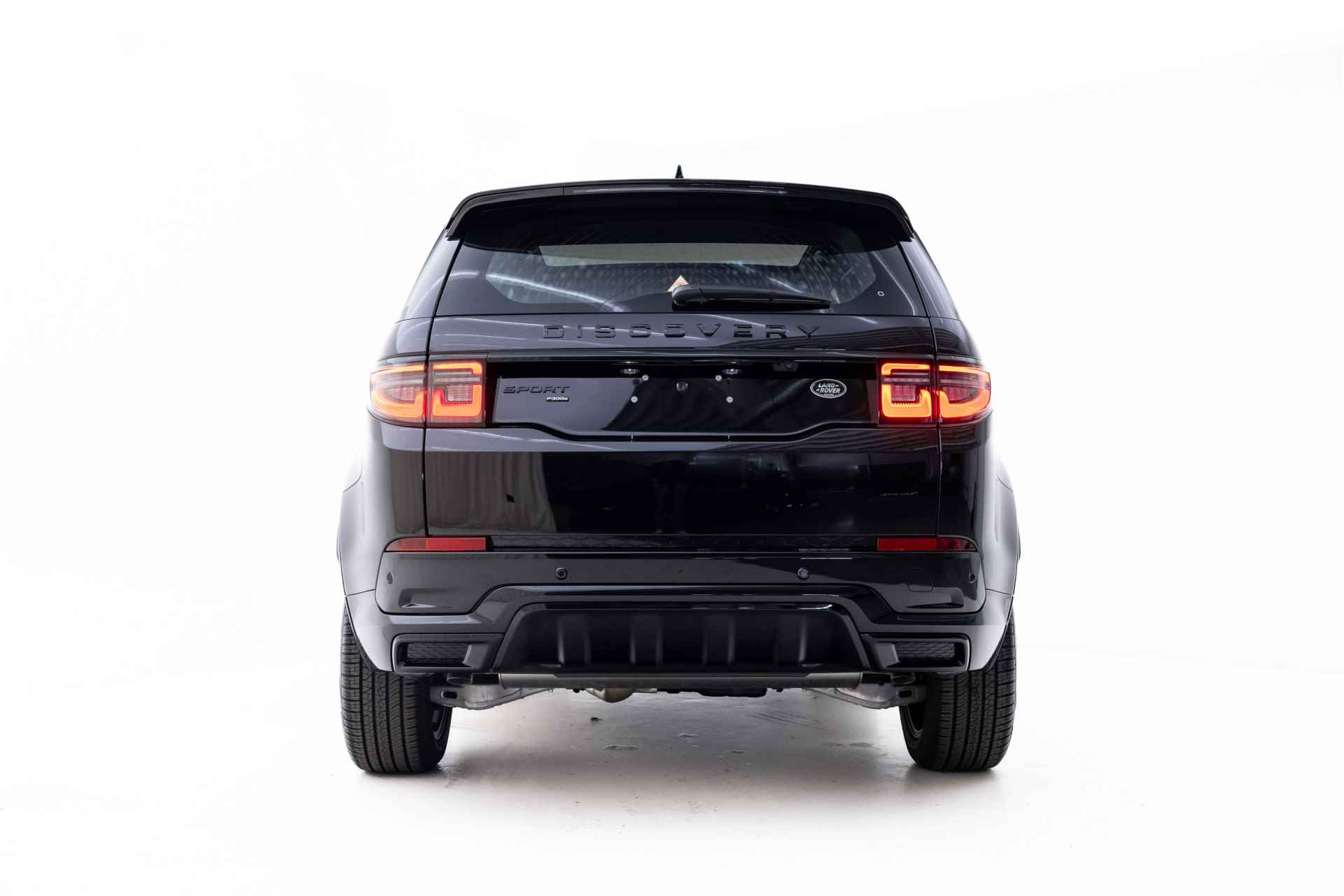 Land Rover Discovery Sport P300e R-Dynamic SE - 3/36