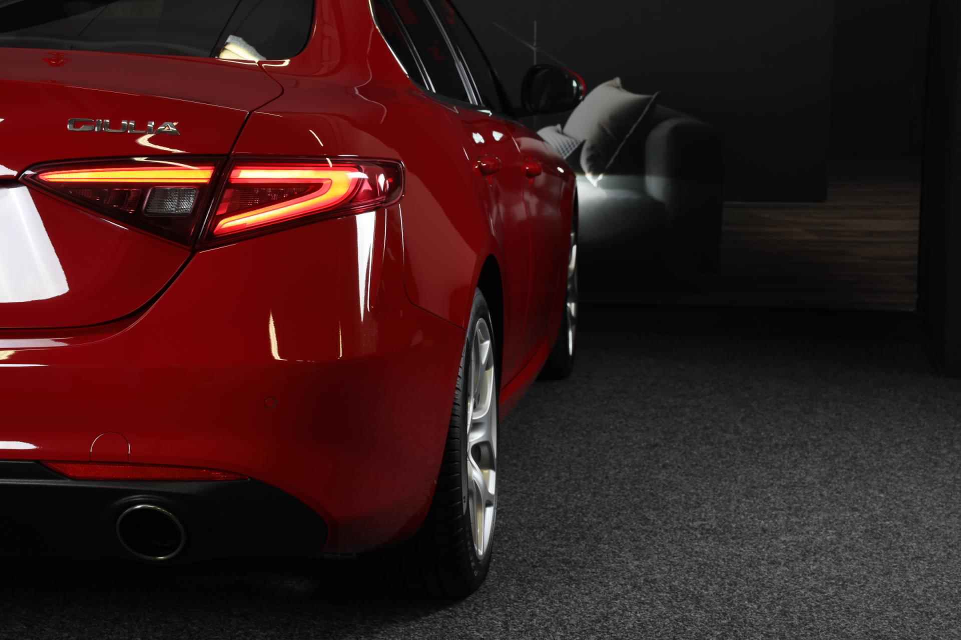 Alfa Romeo GIULIA 2.0T Super / FACELIFT / Aut / Memory / Cruise Control / Lane Assist / Navigatie / Camera / Isofix / Led / Pdc - 37/45