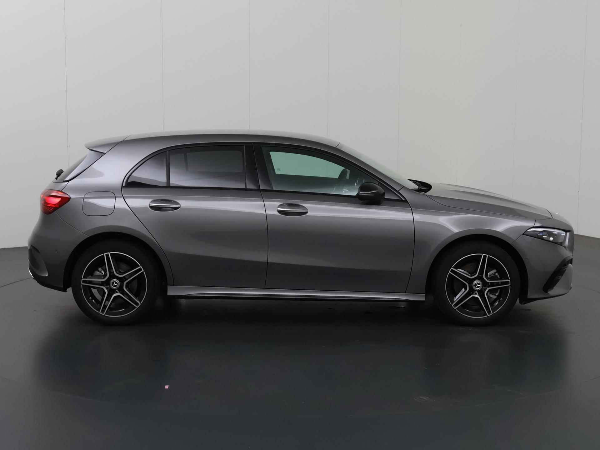 Mercedes-Benz A-klasse 250 e Star Edition AMG Line | Nightpakket | Sfeerverlichting | Apple carplay | Android auto | Parkeercamera | Stoelverwarming | - 7/46