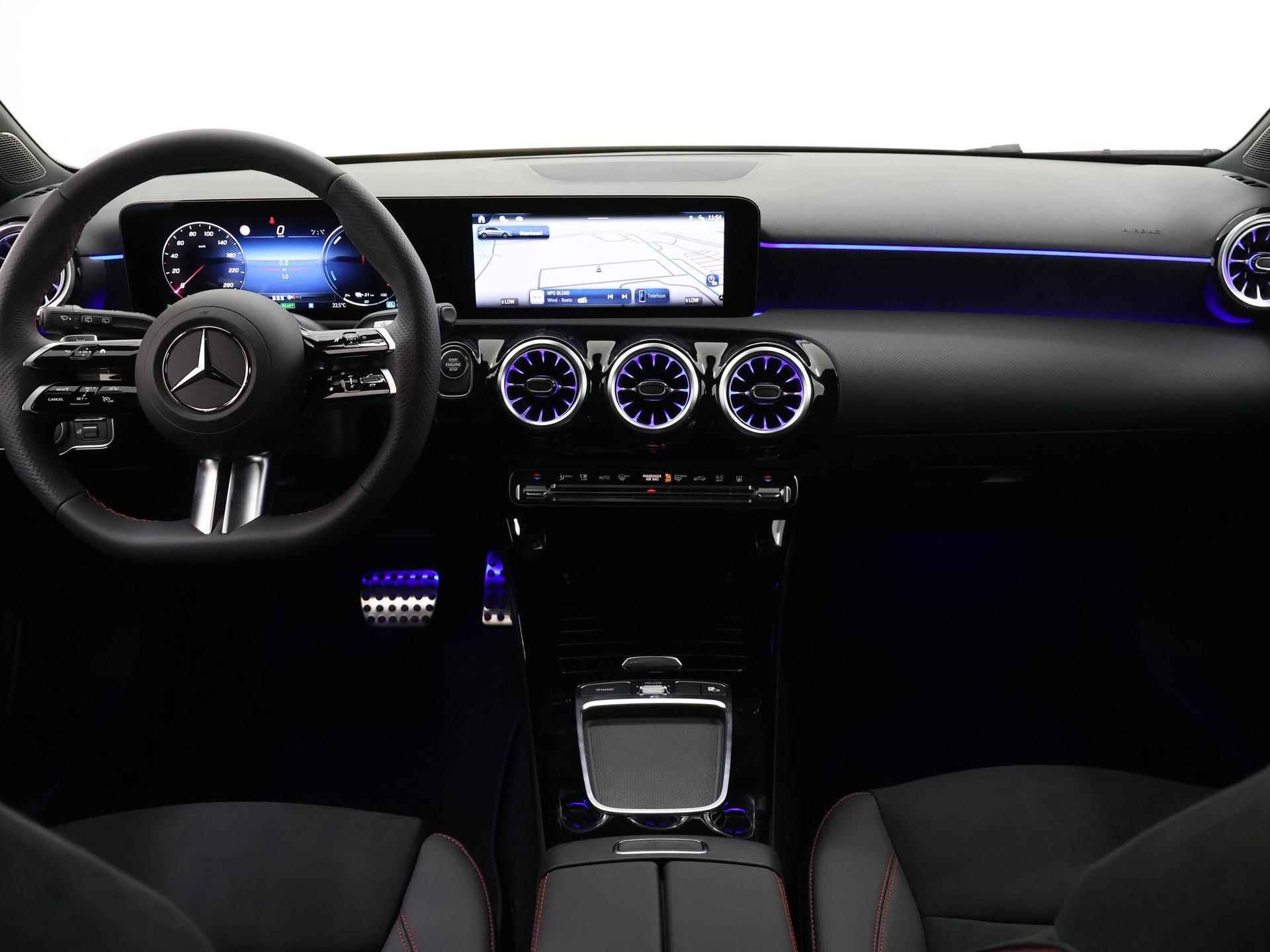 Mercedes-Benz A-klasse 250 e Star Edition AMG Line | Nightpakket | Sfeerverlichting | Apple carplay | Android auto | Parkeercamera | Stoelverwarming | - 9/46