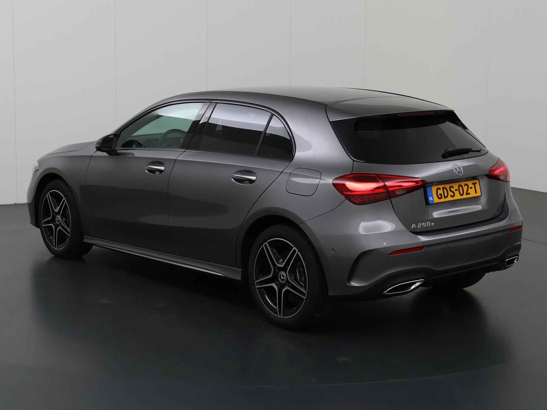 Mercedes-Benz A-klasse 250 e Star Edition AMG Line | Nightpakket | Sfeerverlichting | Apple carplay | Android auto | Parkeercamera | Stoelverwarming | - 23/46