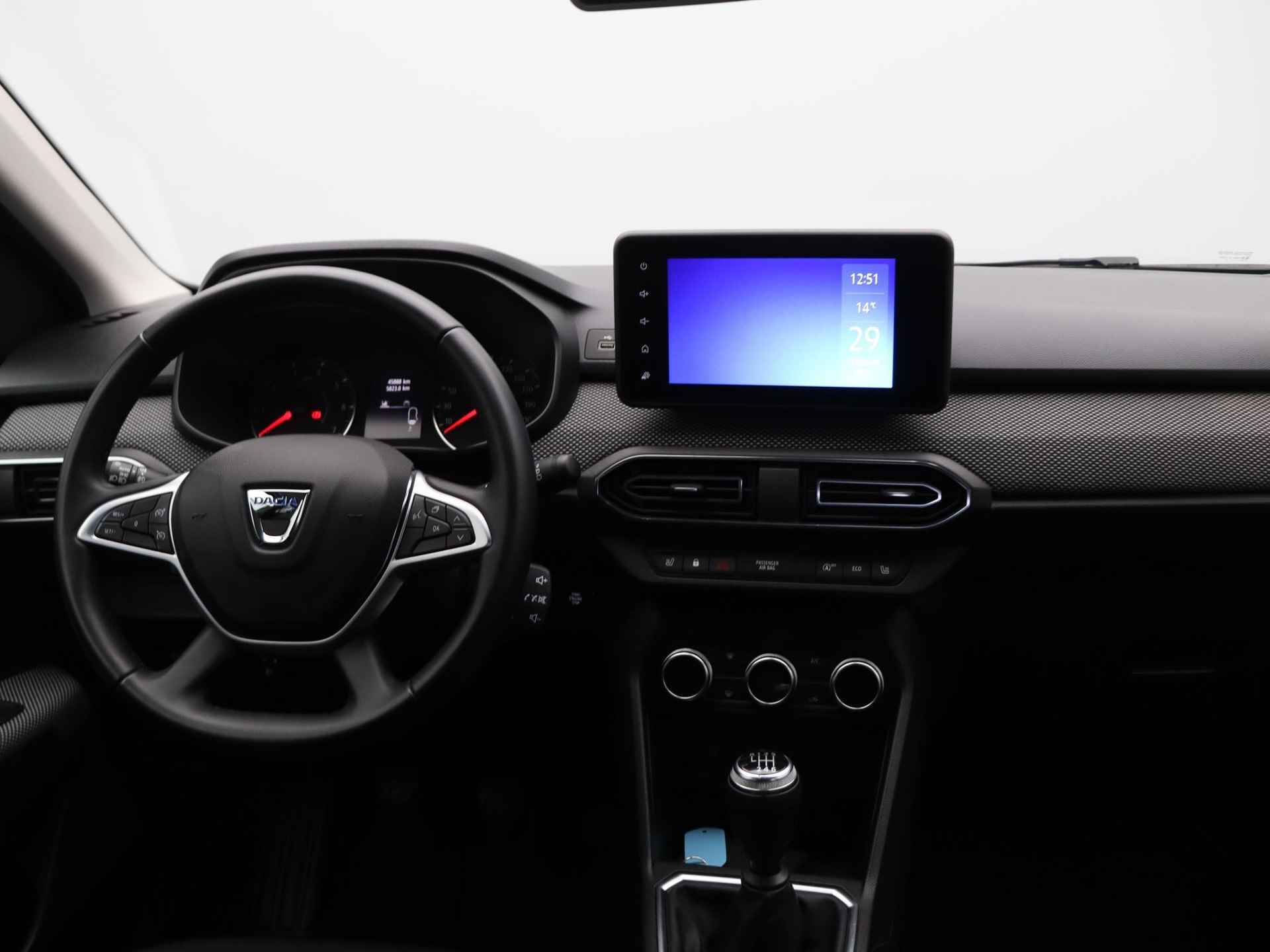 Dacia Jogger TCe 110pk Extreme 7p. | Pack Extreme | Apple Carplay / Android Auto | Stoelverwarming | Dodehoekdetectie | 1e eigenaar | Achteruitrijcamera | - 9/46