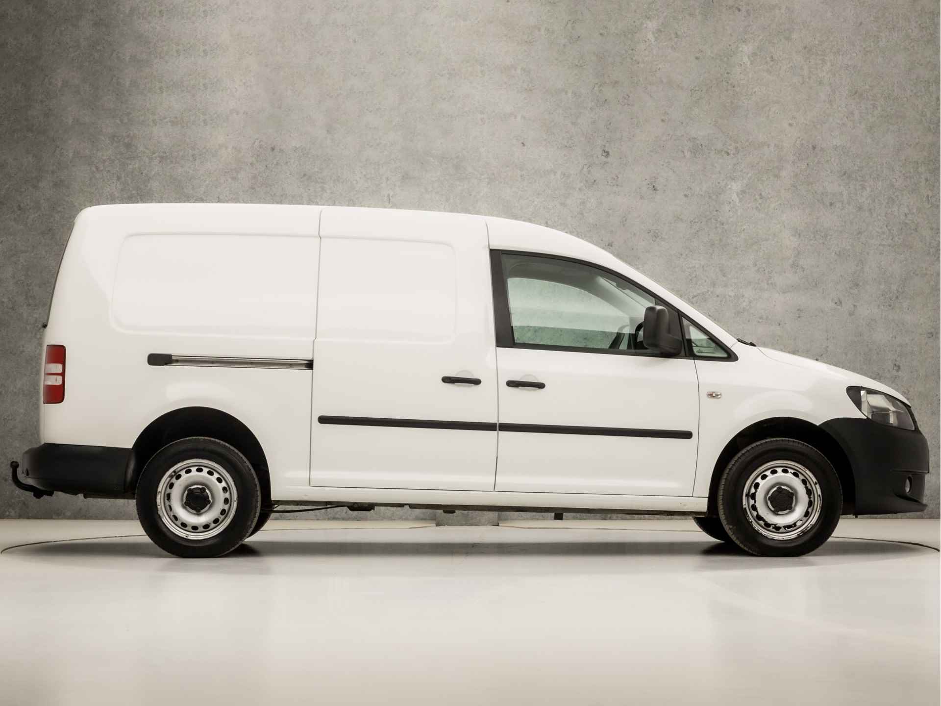 Volkswagen Caddy 1.6 TDI Maxi (MARGE, RADIO, NAP, SPORTSTOELEN, AIRCO, CRUISE, LM VELGEN, TREKHAAK, PARKEERSENSOREN, NIEUWE APK, NIEUWSTAAT) - 4/29