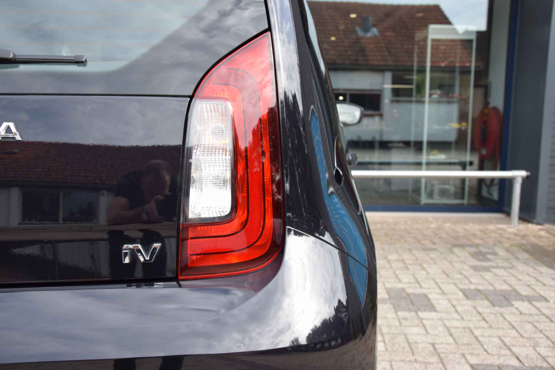 Škoda Citigo e-iV EV Ambition | ex. Subsidie 2000,- | Org. NL | BOVAG Garantie | Volledig Elektrisch | Lage KM stand met NAP | Climate Control | Bluetooth | LED Dagrijverlichting | - 21/30
