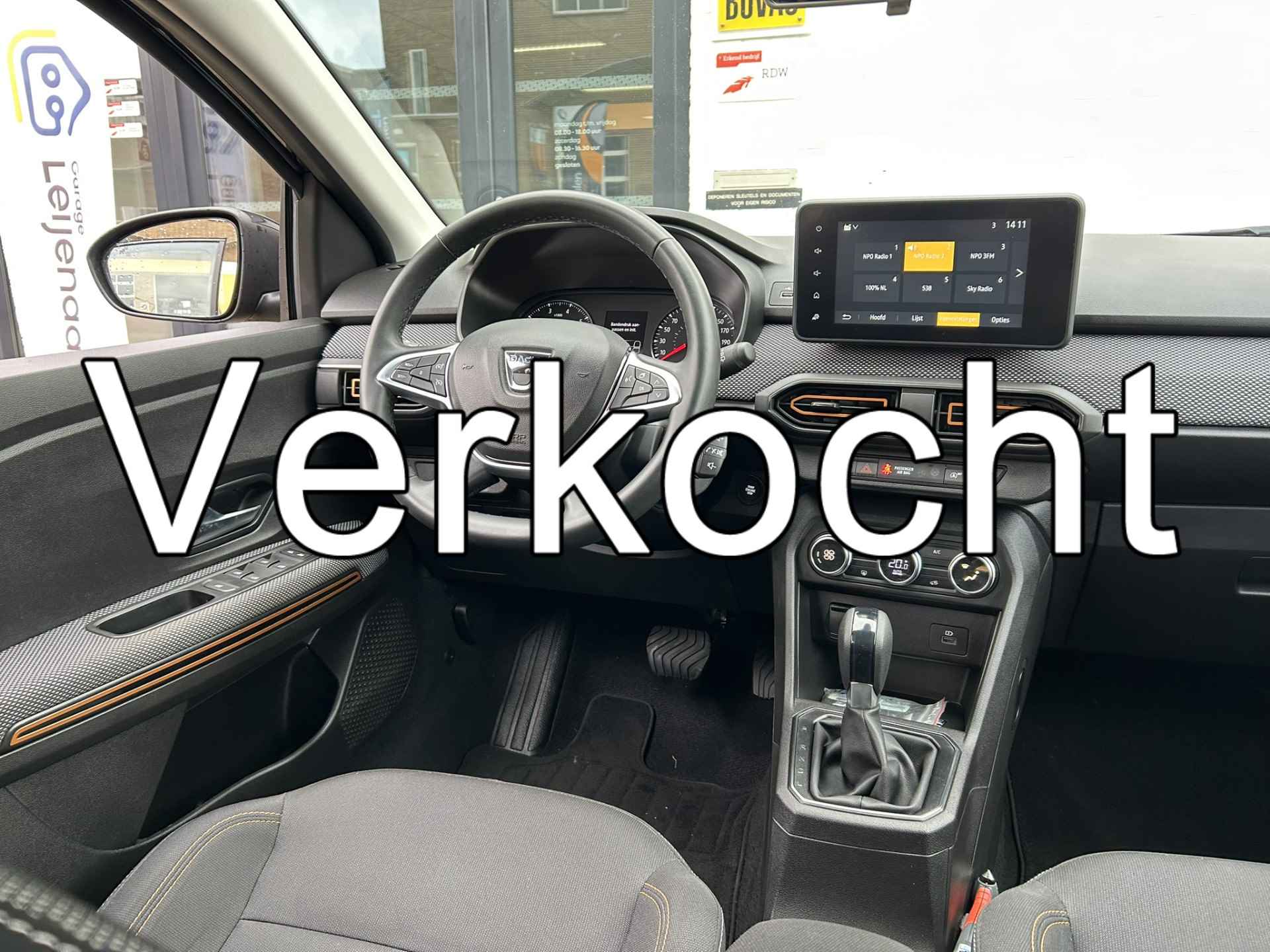 Dacia Sandero Stepway 1.0 TCe 90 Comfort | Automaat | Navigatie | Achteruitrijcamera | Automatische Airco | Cruise control 1.0 TCe 90 Comfort - 19/47