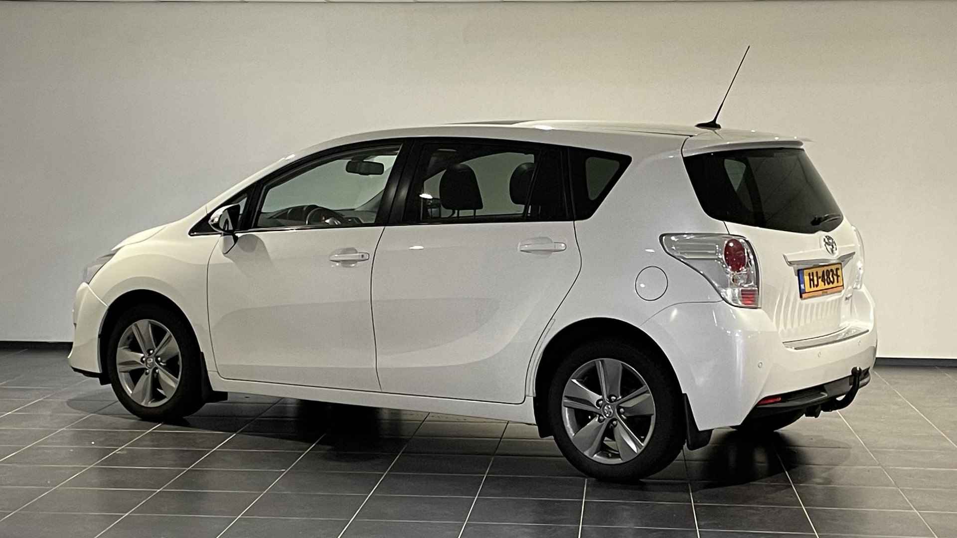 Toyota Verso 1.8 VVT-i Dynamic Business 7p. - 9/28