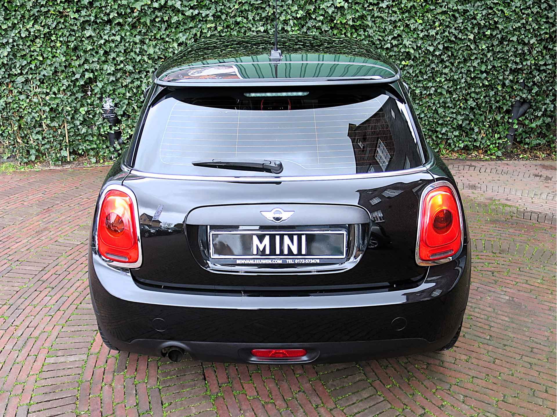 MINI Cooper 1.2 One Pepper F56 met Clima, BT, stoelverw. en 17" - 7/38