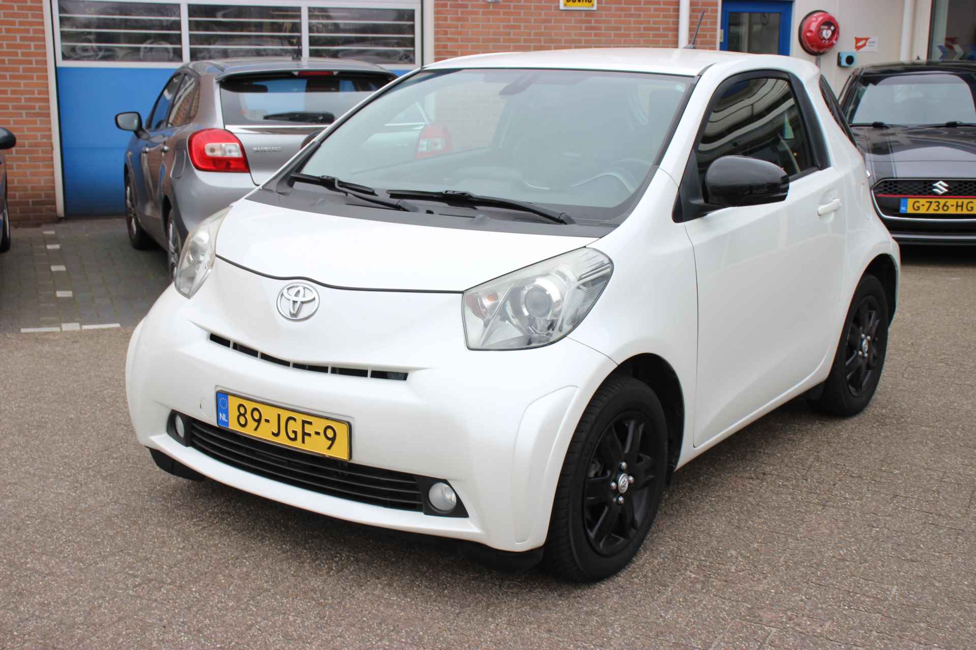 Toyota iQ 1.0 VVTi Aspiration | Automaat | Recaro stoelen | Clima | - 5/25